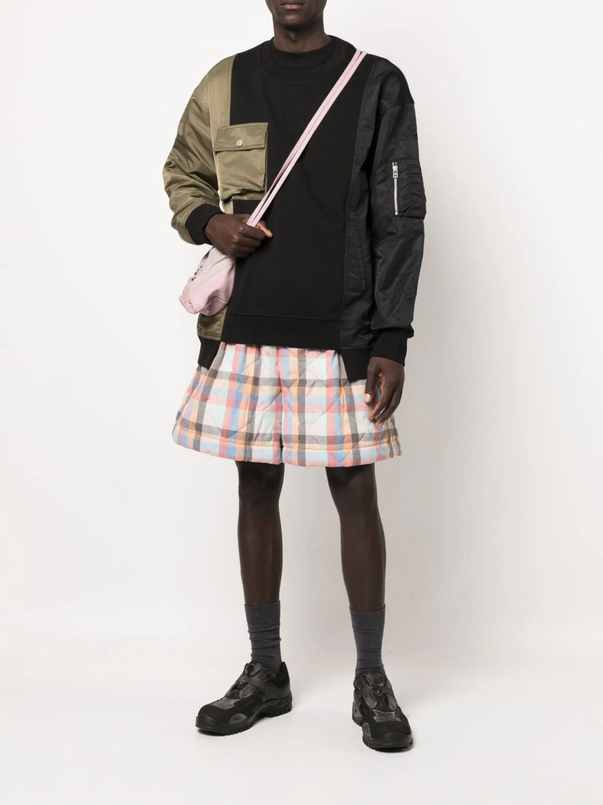 check-patter belted-waist shorts