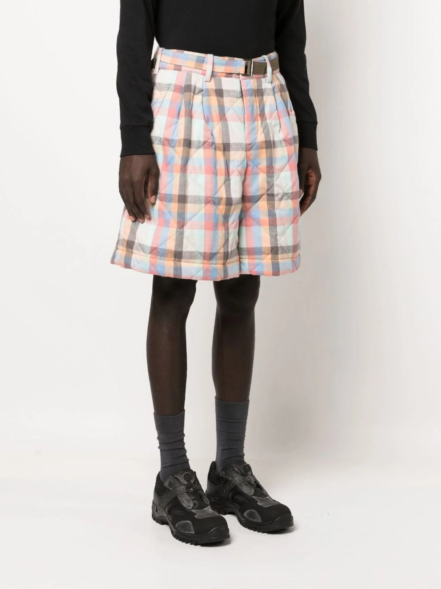 check-patter belted-waist shorts