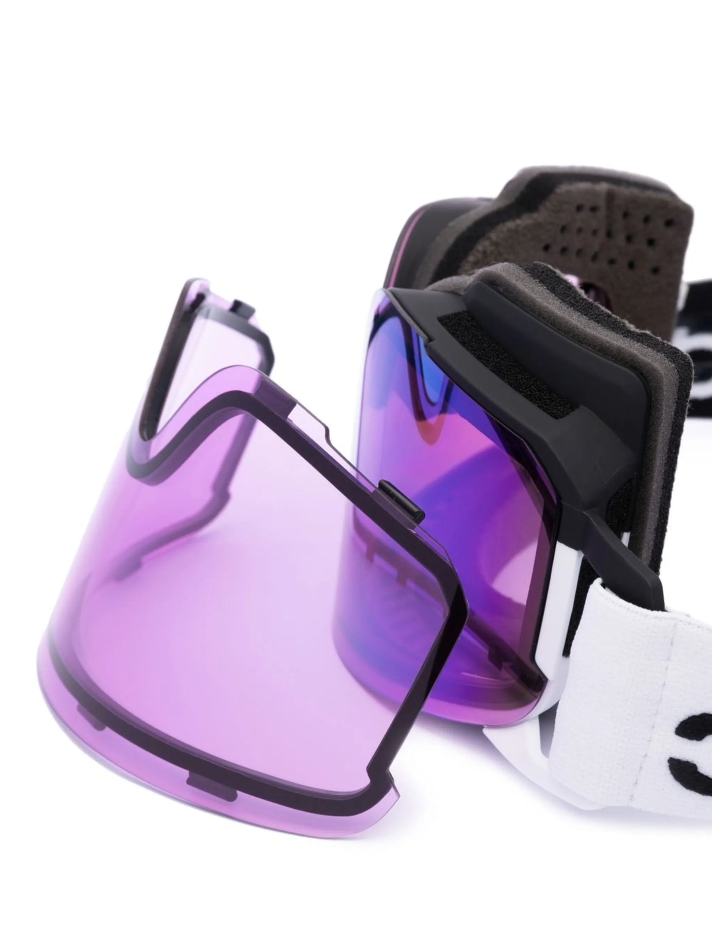 Clarity ski-goggles