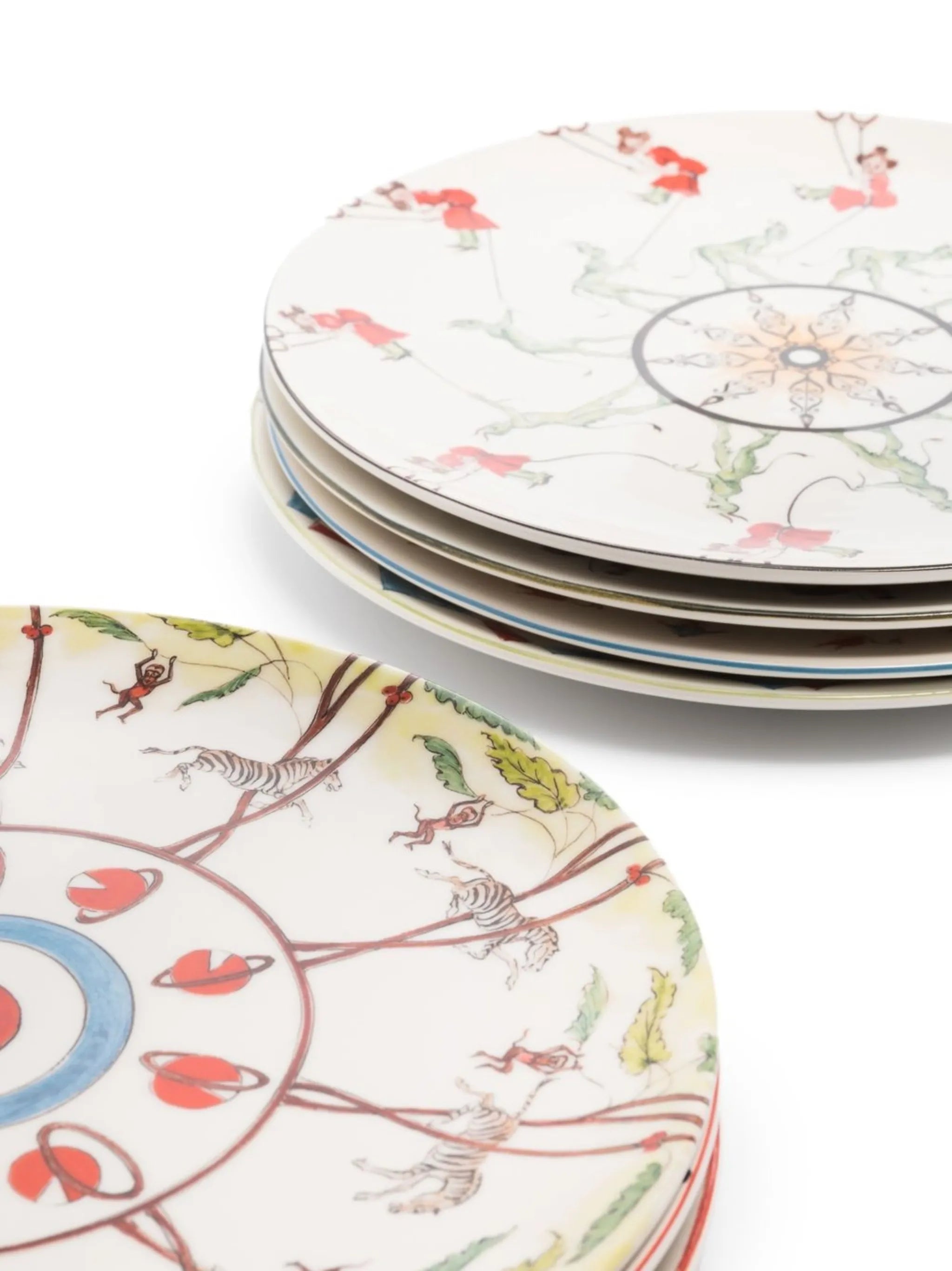 set-of-eight Play plates mix-and-match set