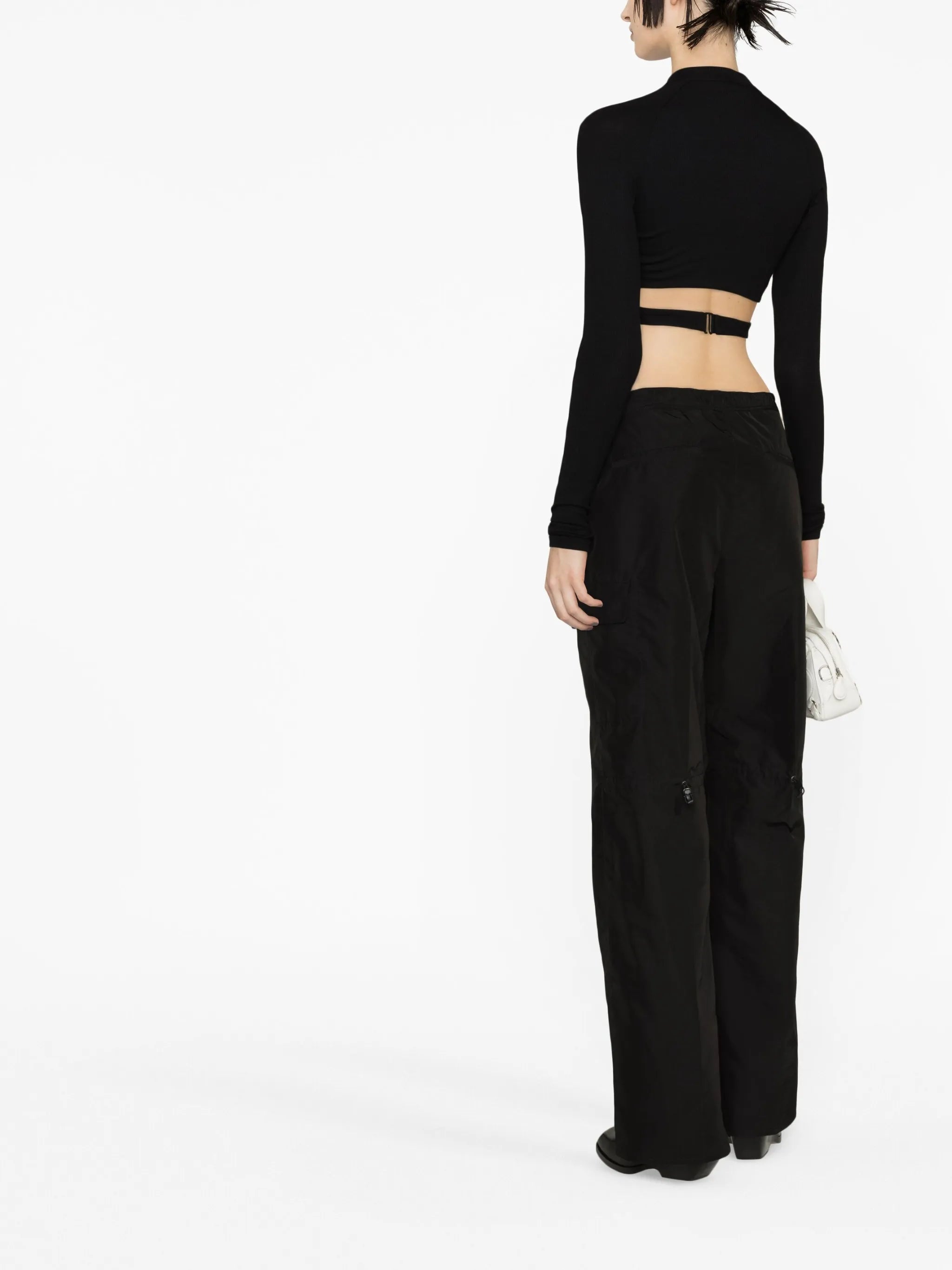 wide-leg cargo trousers