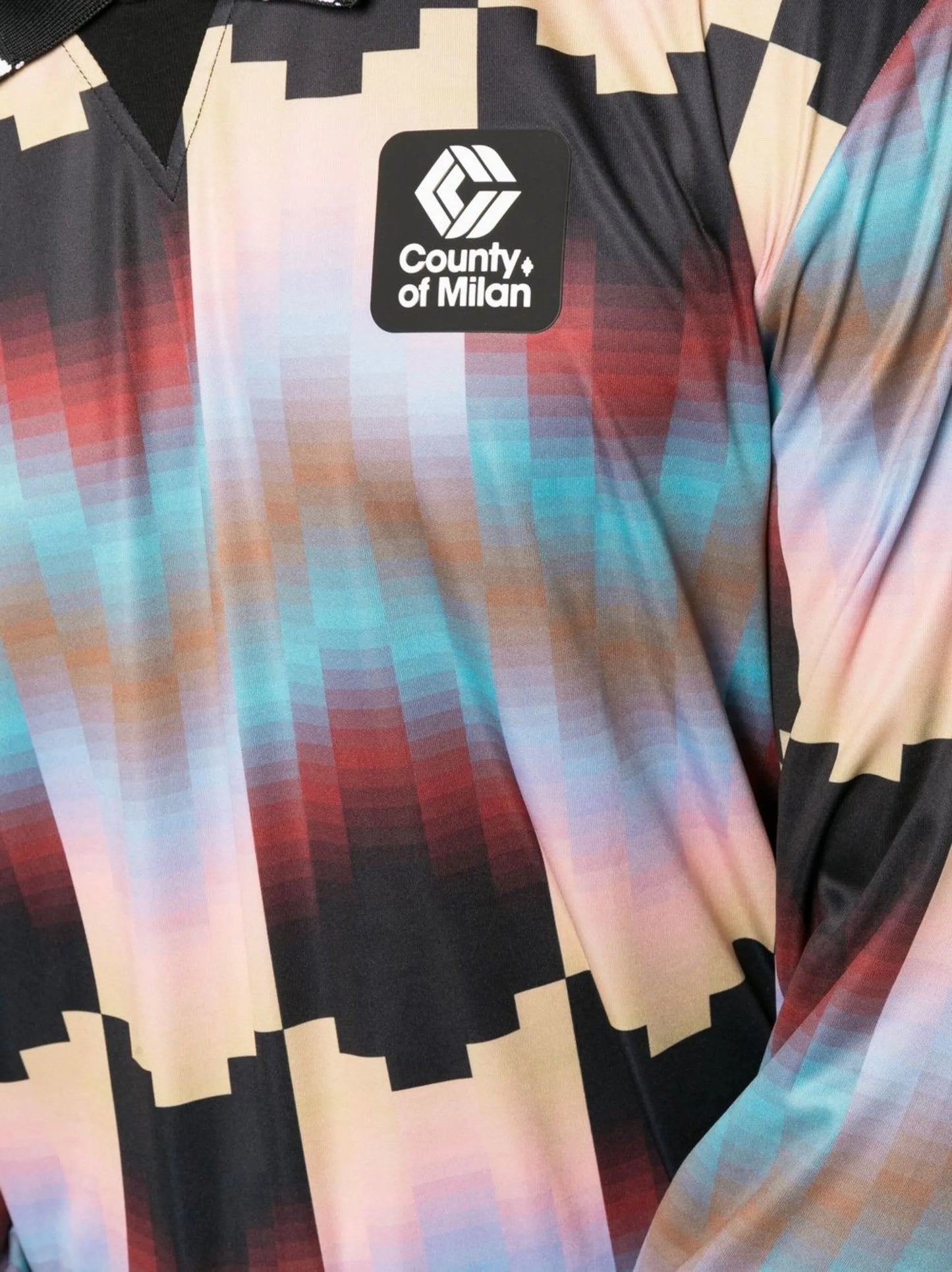 gradient sports T-shirt