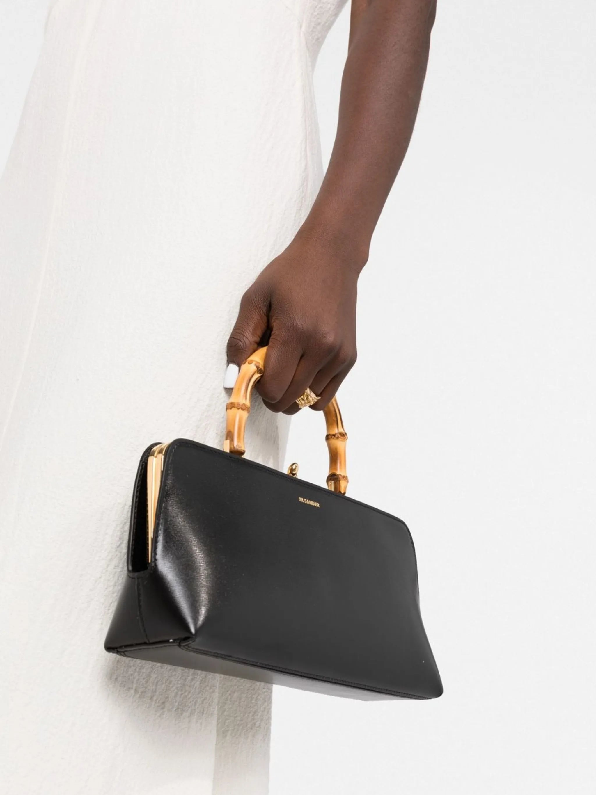 Goji bamboo-handle leather bag
