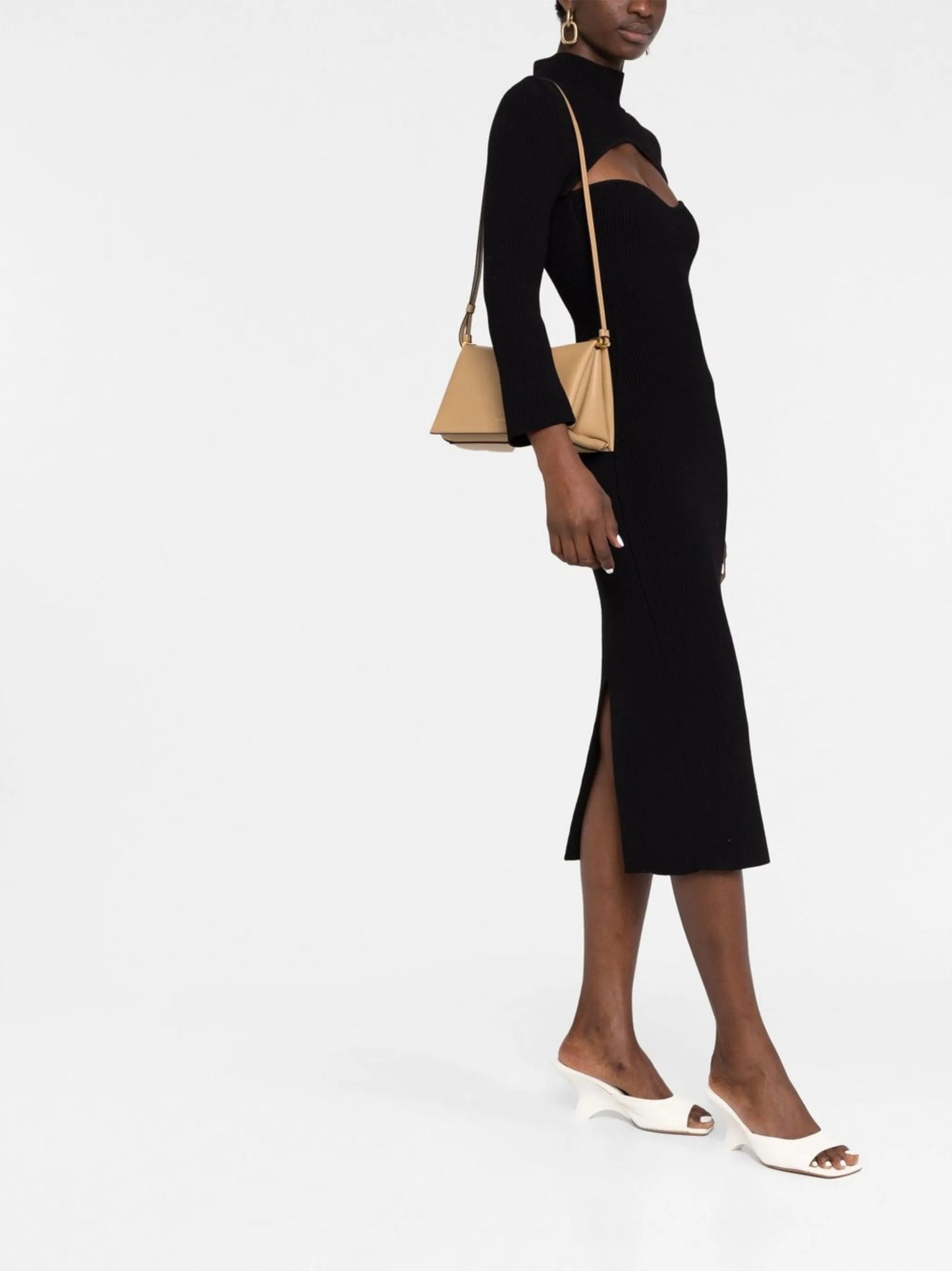 engraved-logo leather shoulder bag