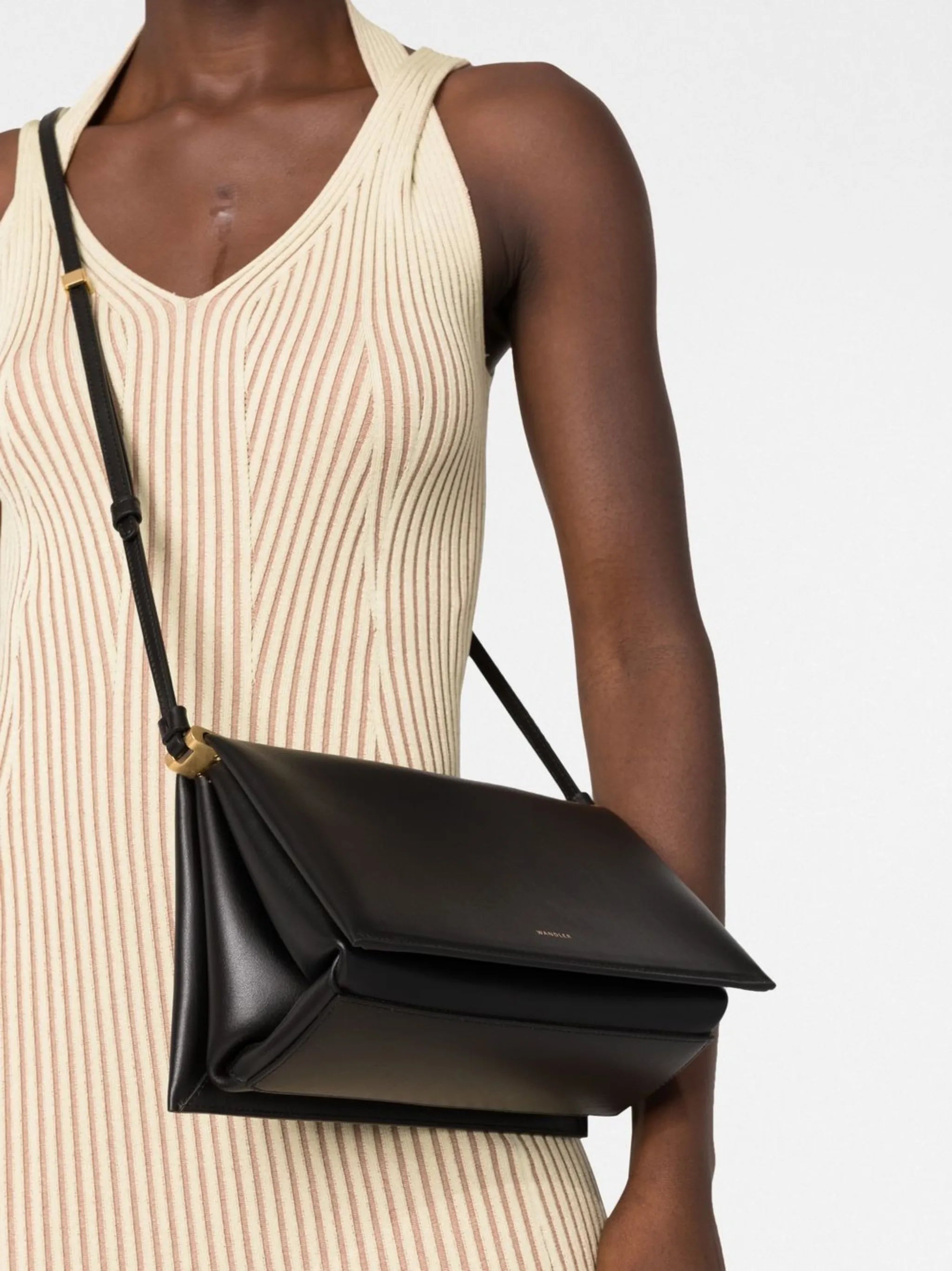 engraved-logo leather shoulder bag