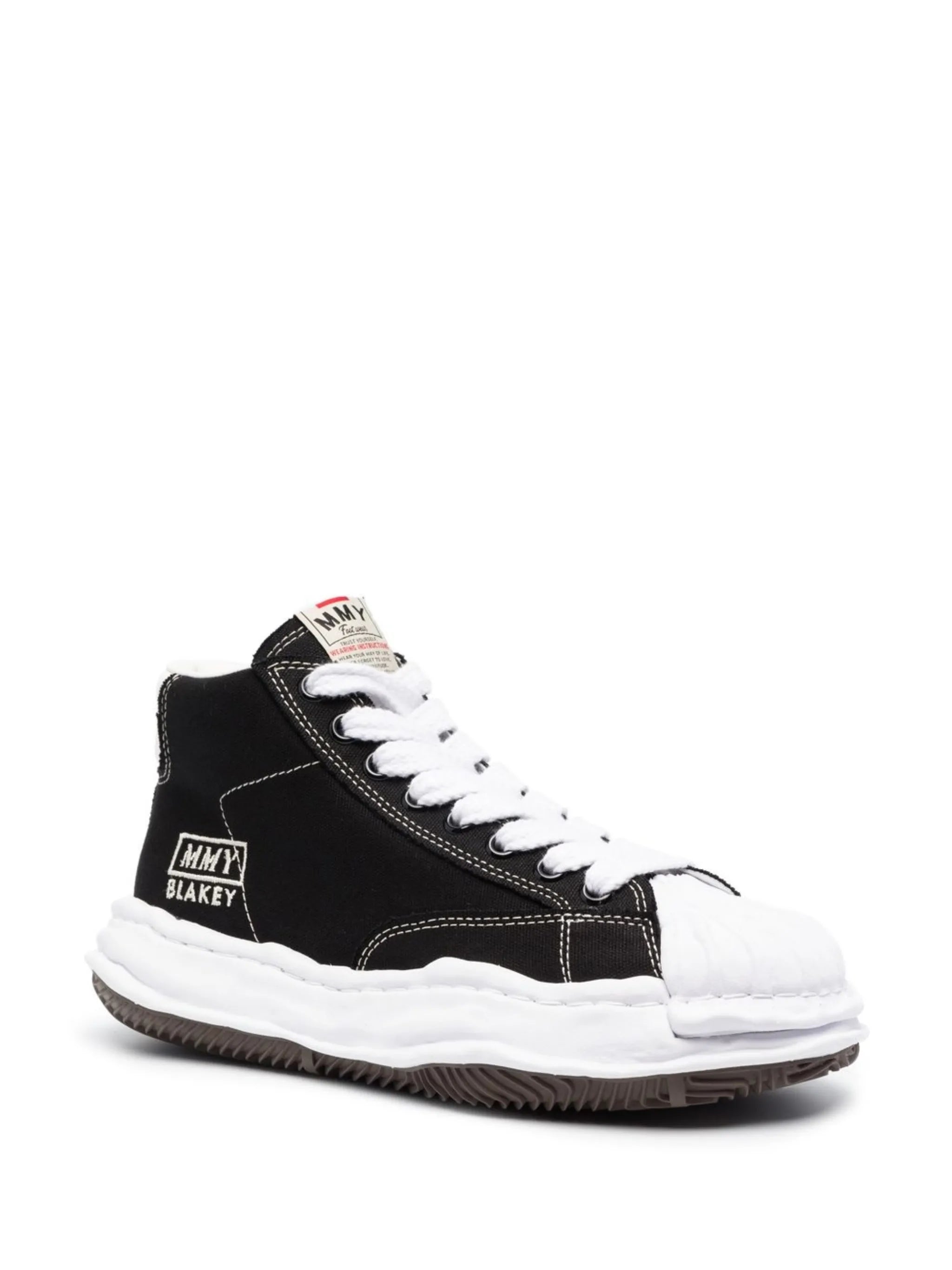 embroidered-logo lace-up sneakers
