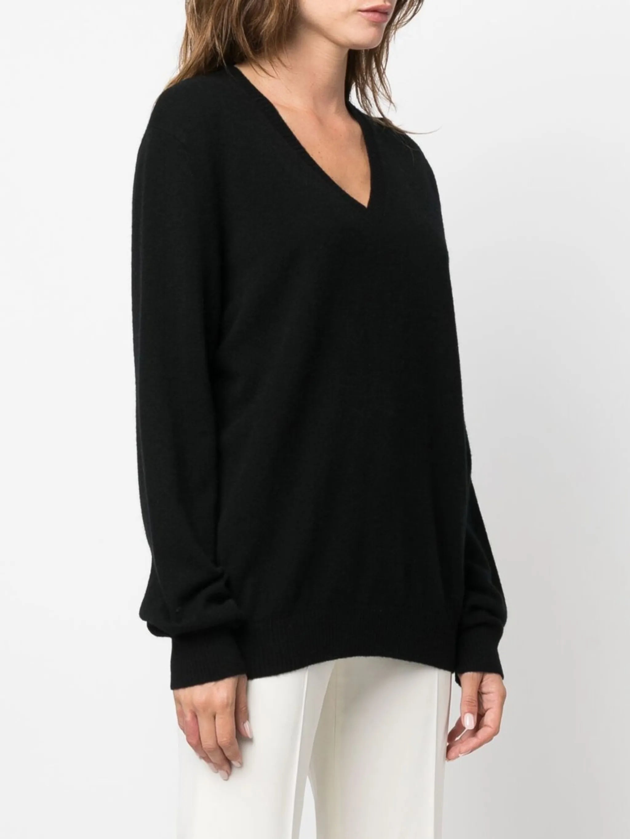 V-neck cashmere sweater