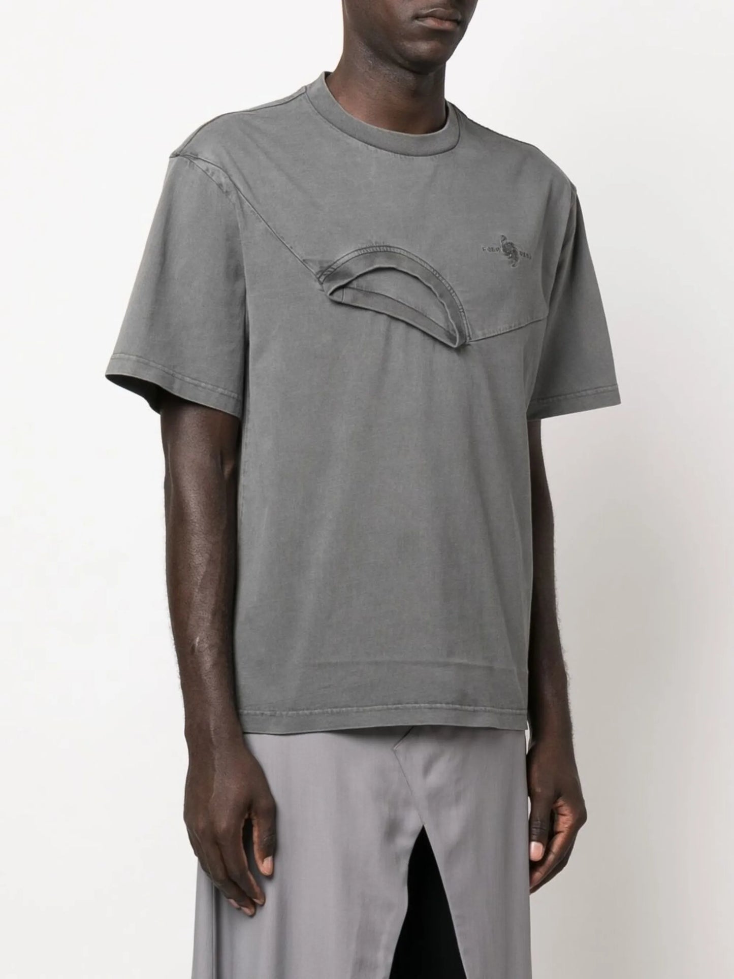 logo embroidery deconstructed T-shirt