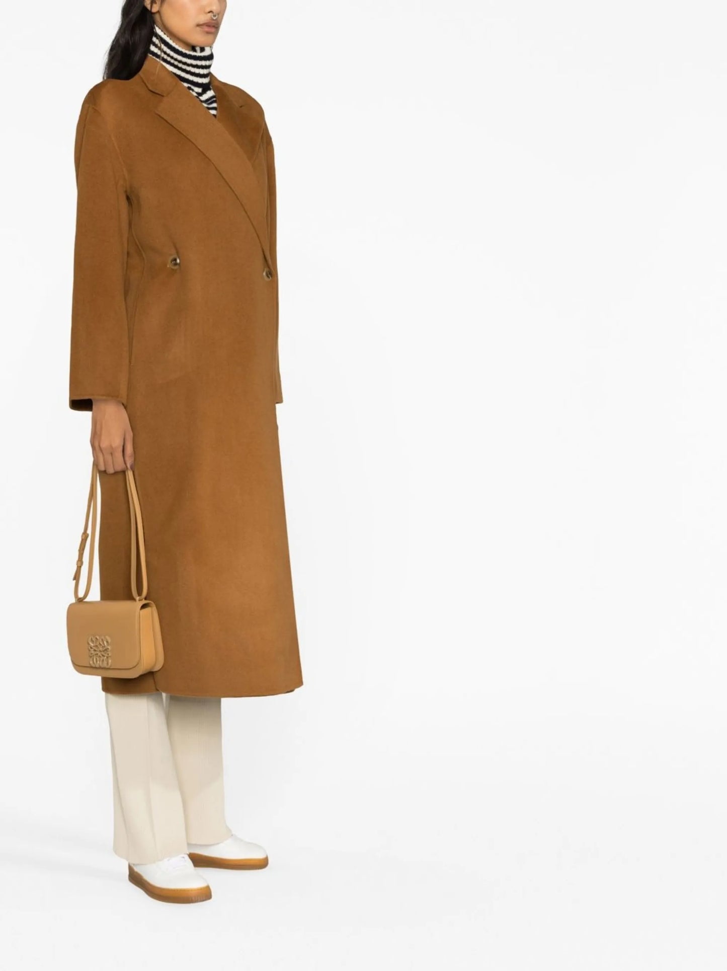 notched-lapel button-fastening coat