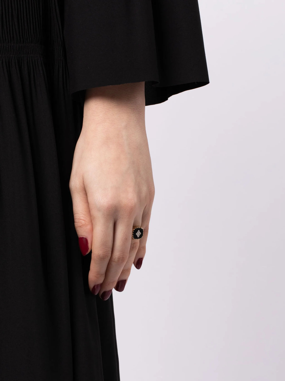 archives Pierrot black ring