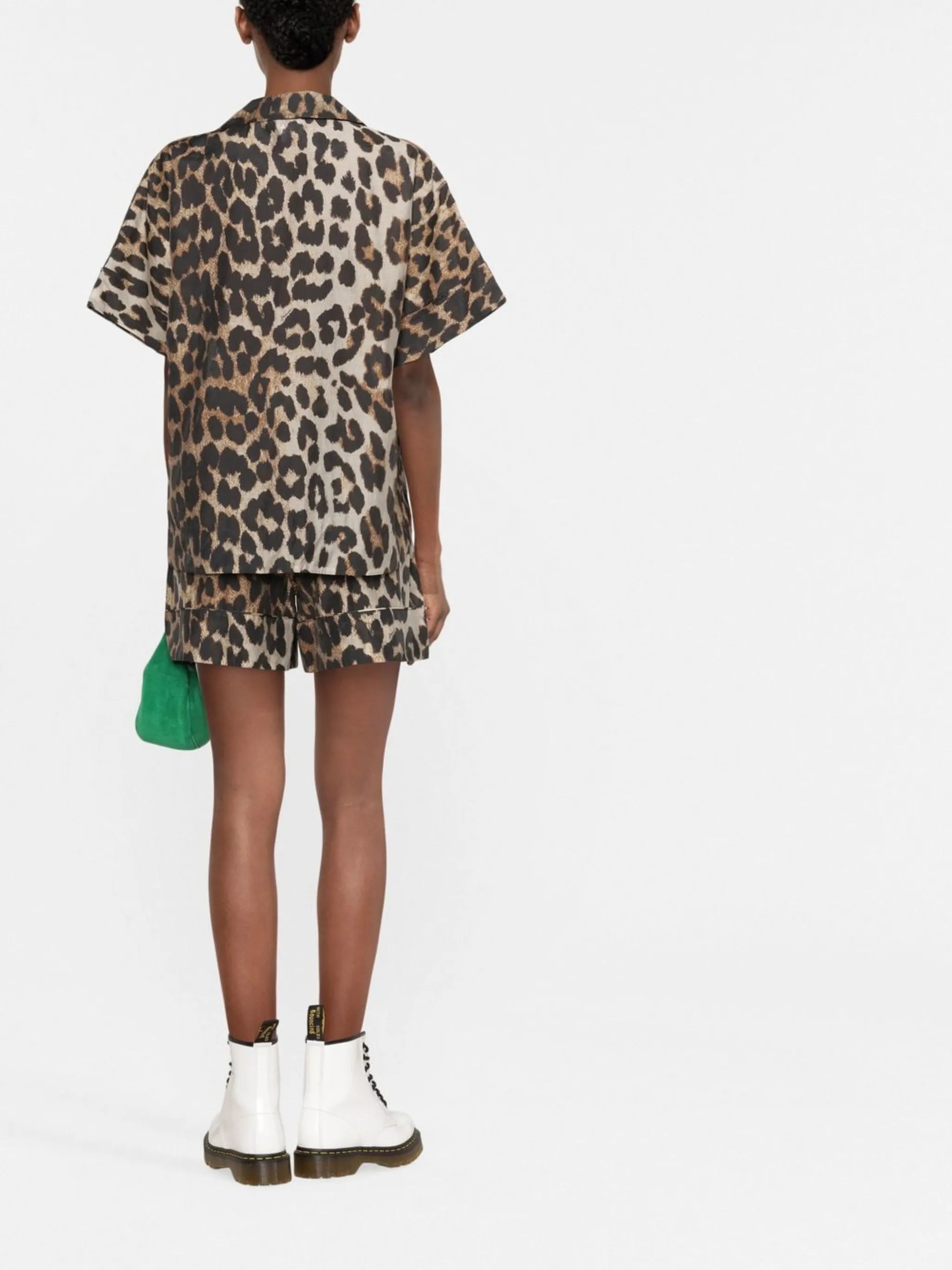 leopard-print short-sleeve blouse