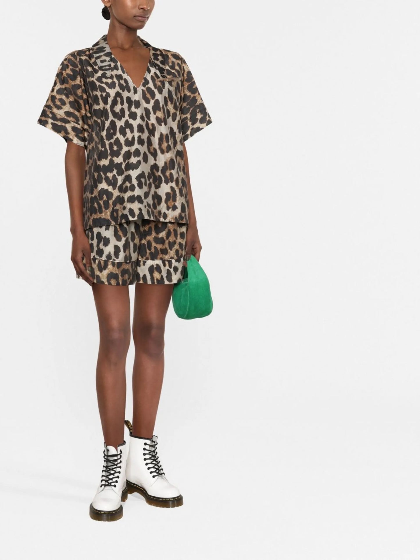 leopard-print short-sleeve blouse