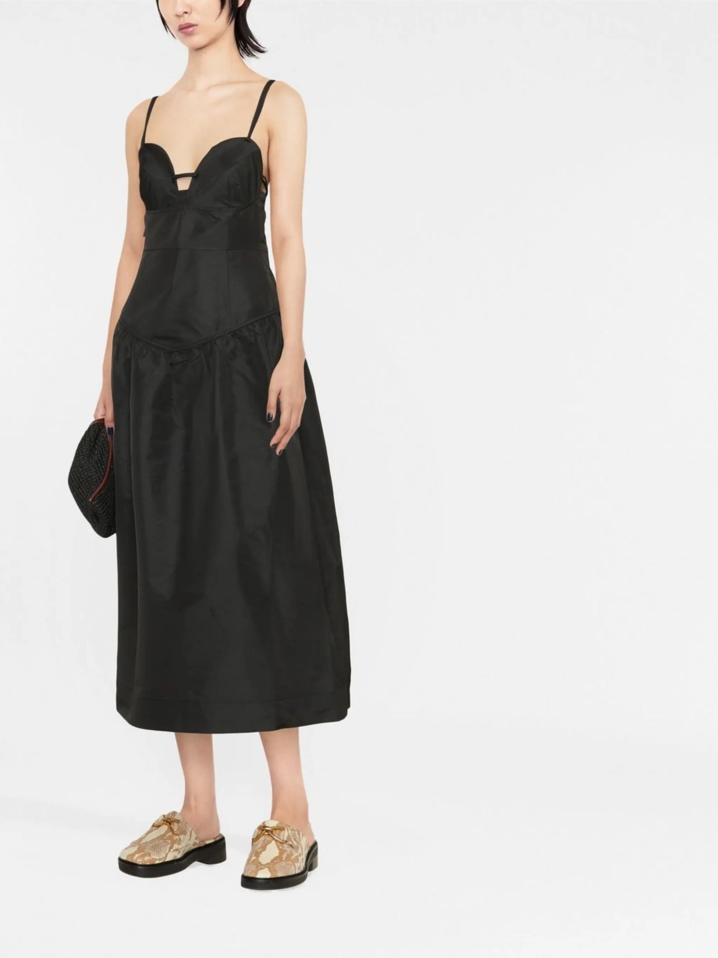 sweetheart-neck sleeveless midi dress
