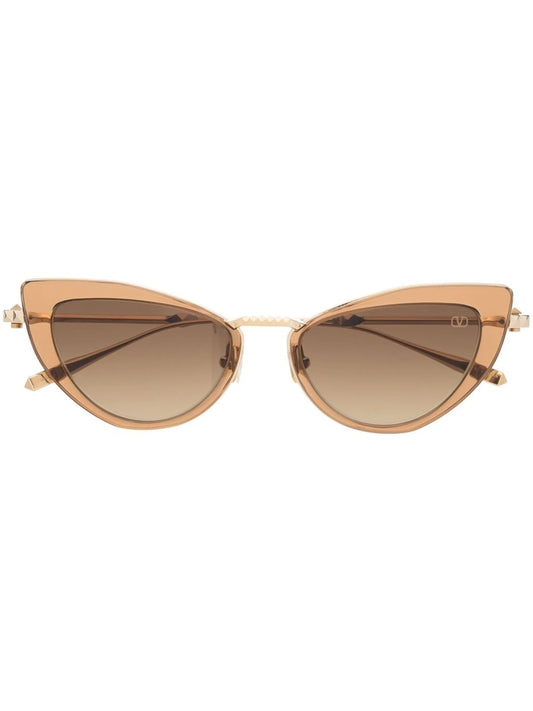 cat-eye sunglasses