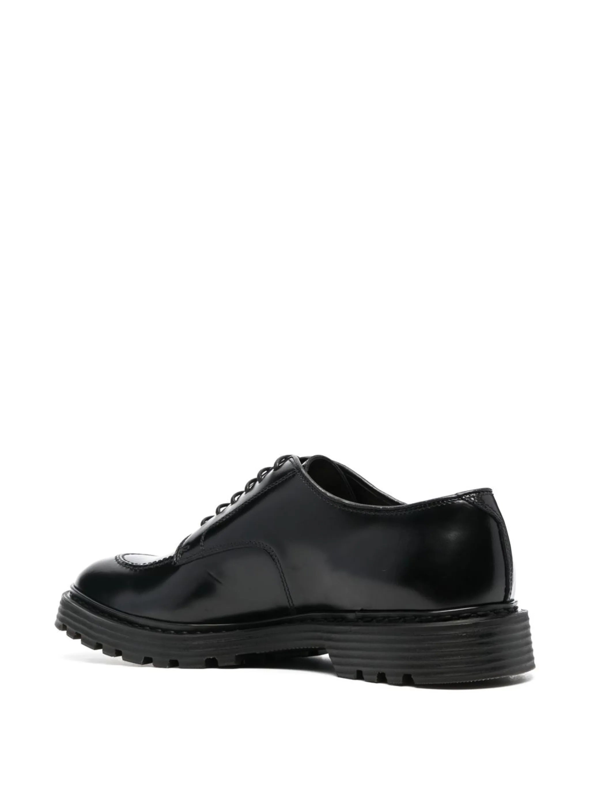 lace-up oxford shoes