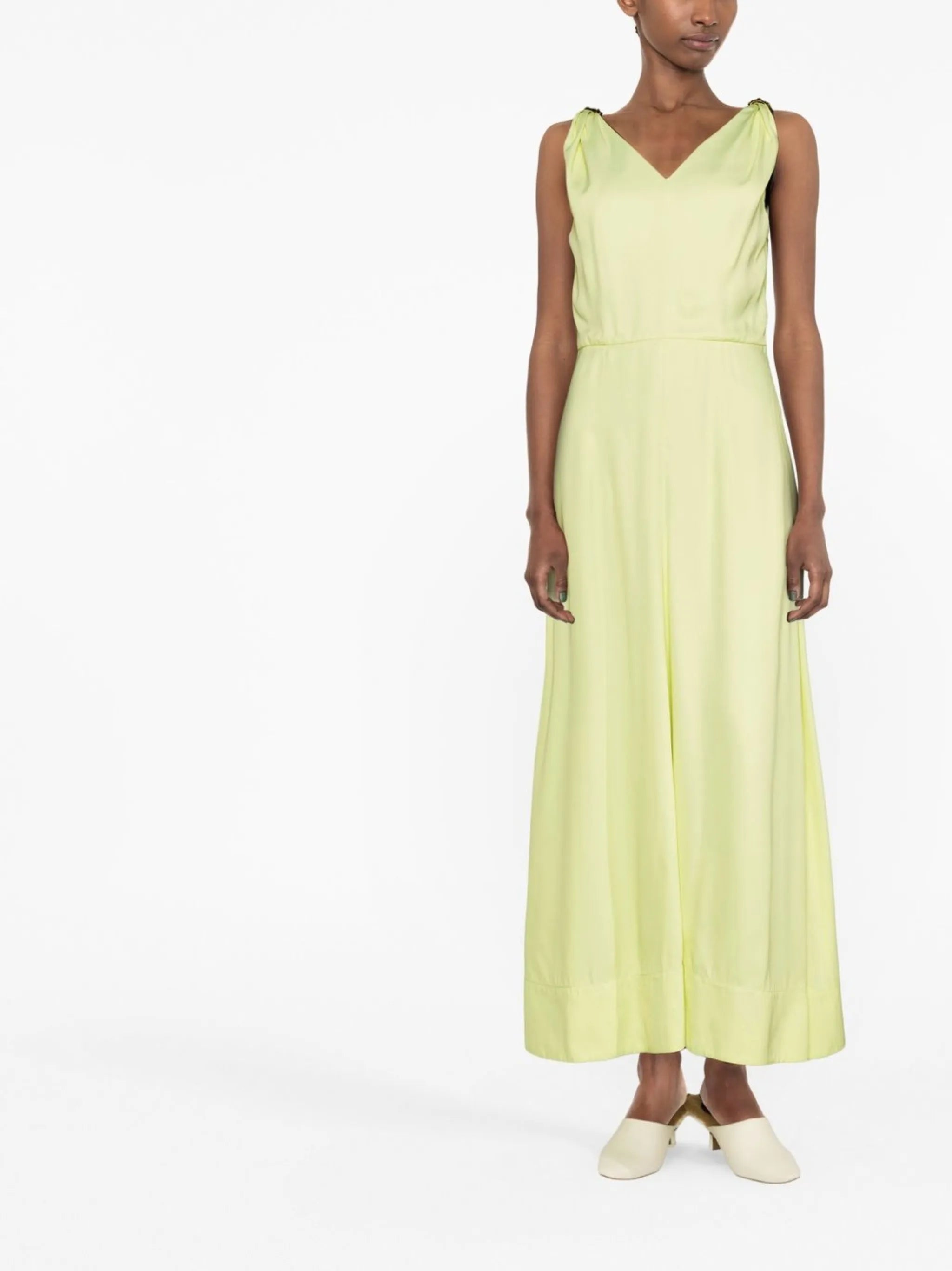 V-neck sleeveless dress