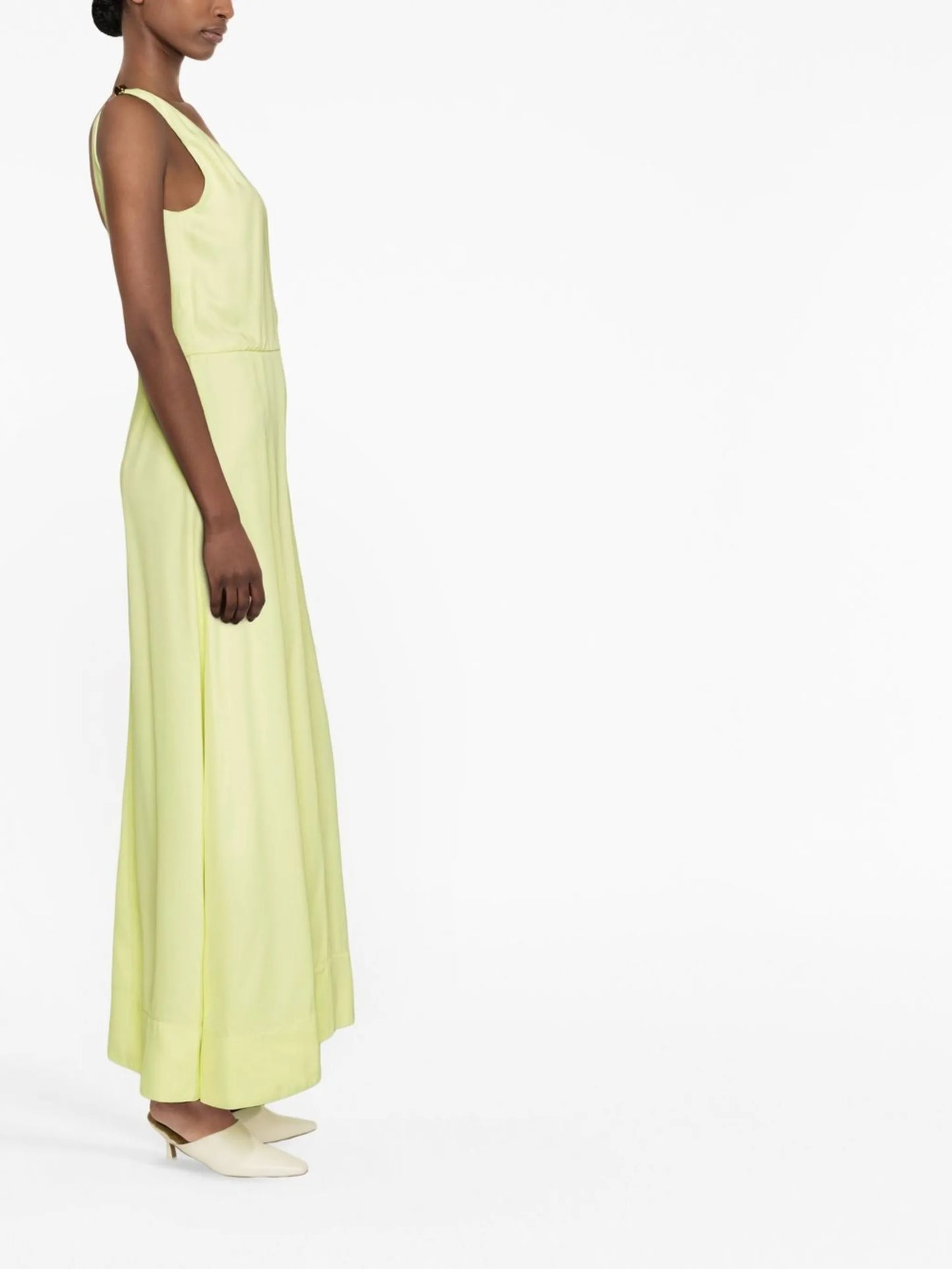 V-neck sleeveless dress