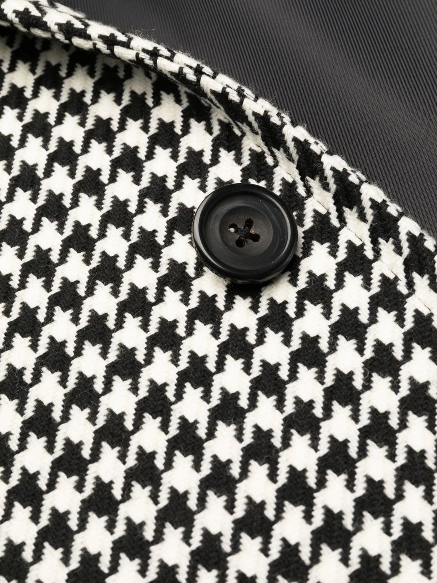 houndstooth single-breasted coat