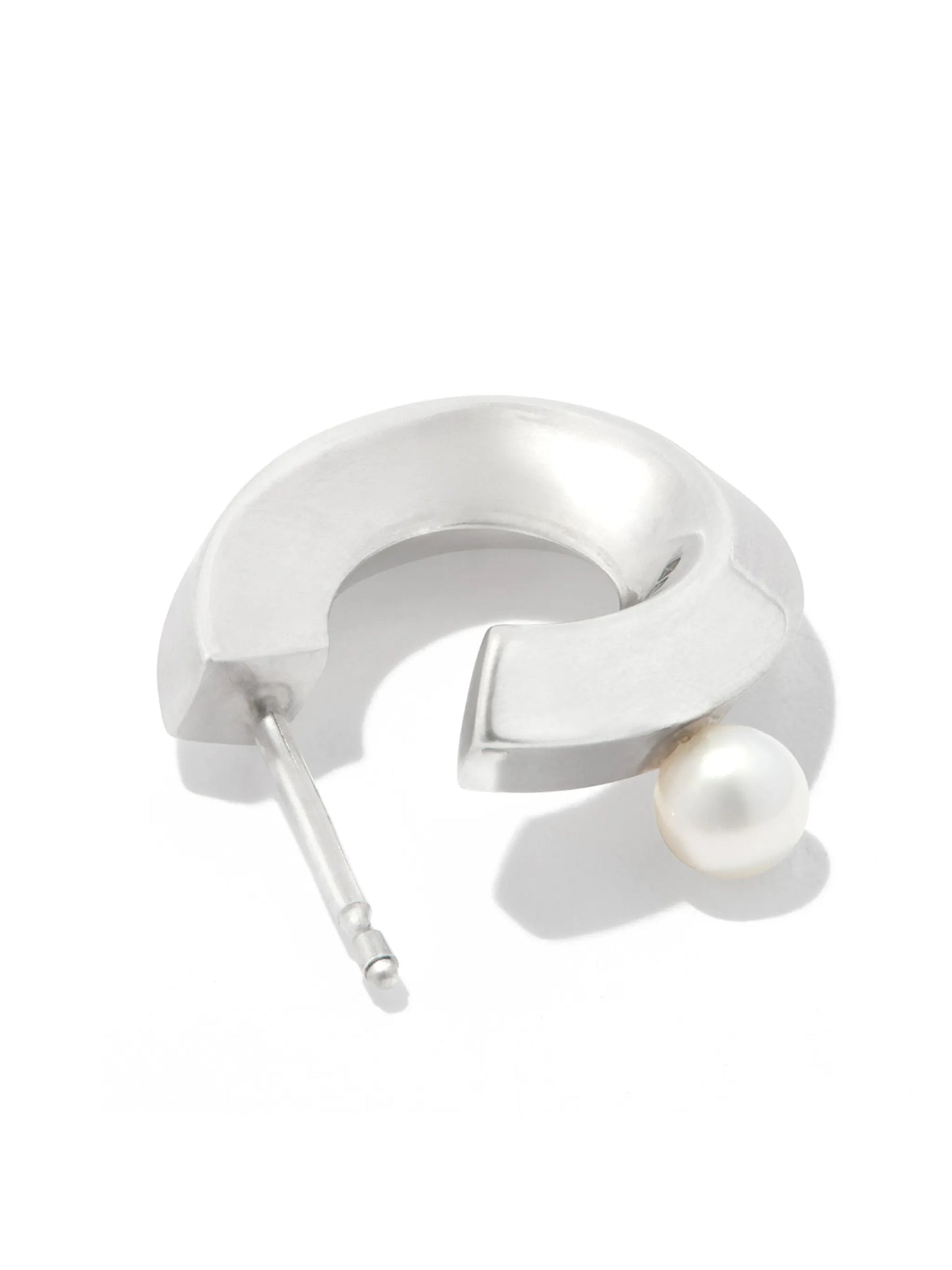 Fine Twist Float pearl hoop earring