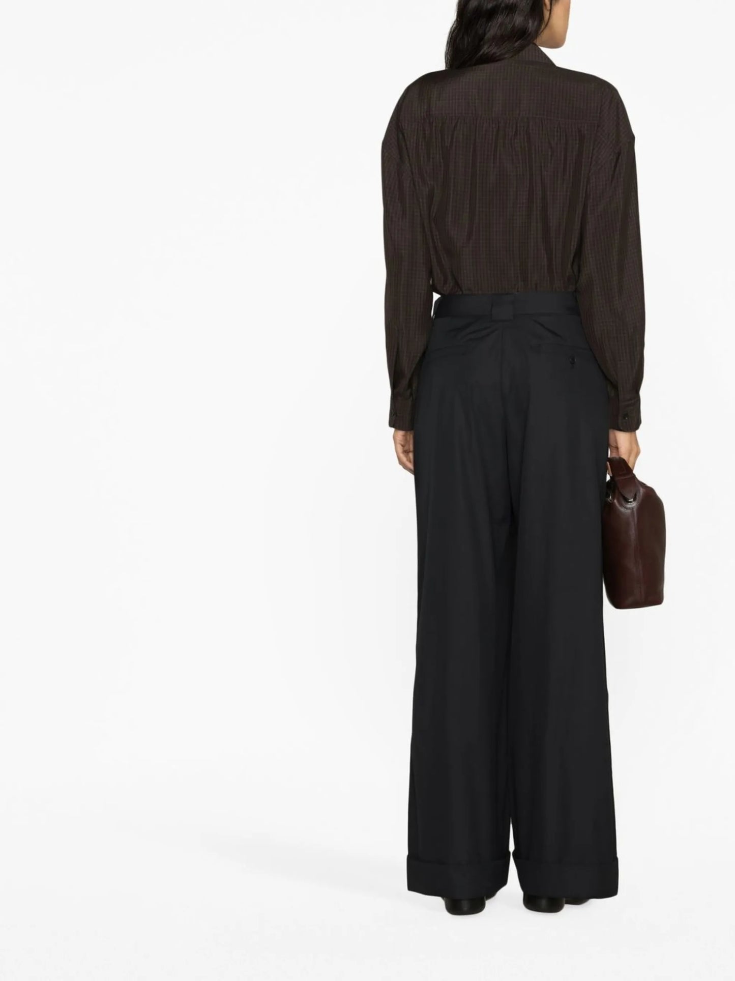 high-waisted pleated trousers