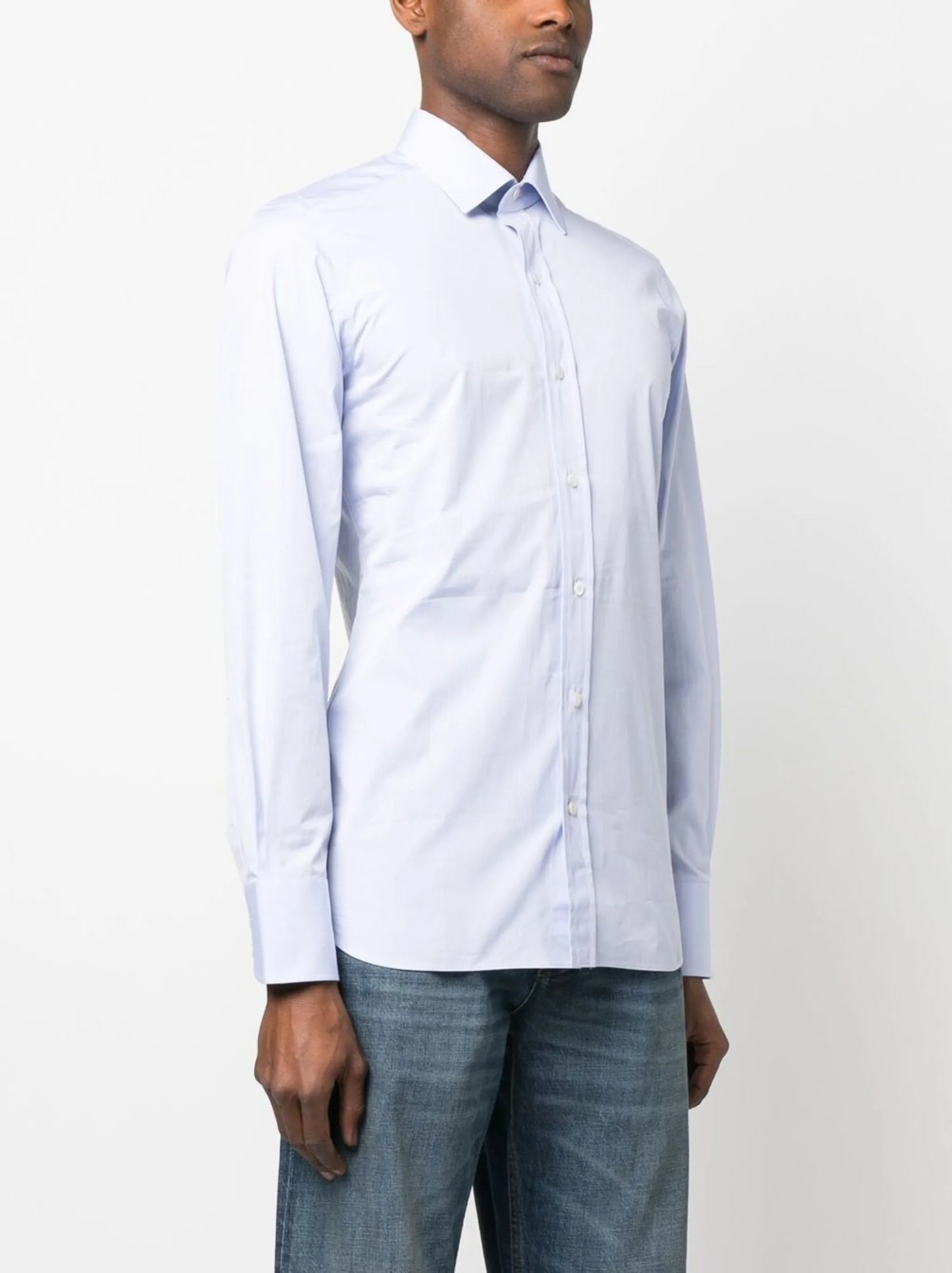 button-fastening long-sleeve shirt