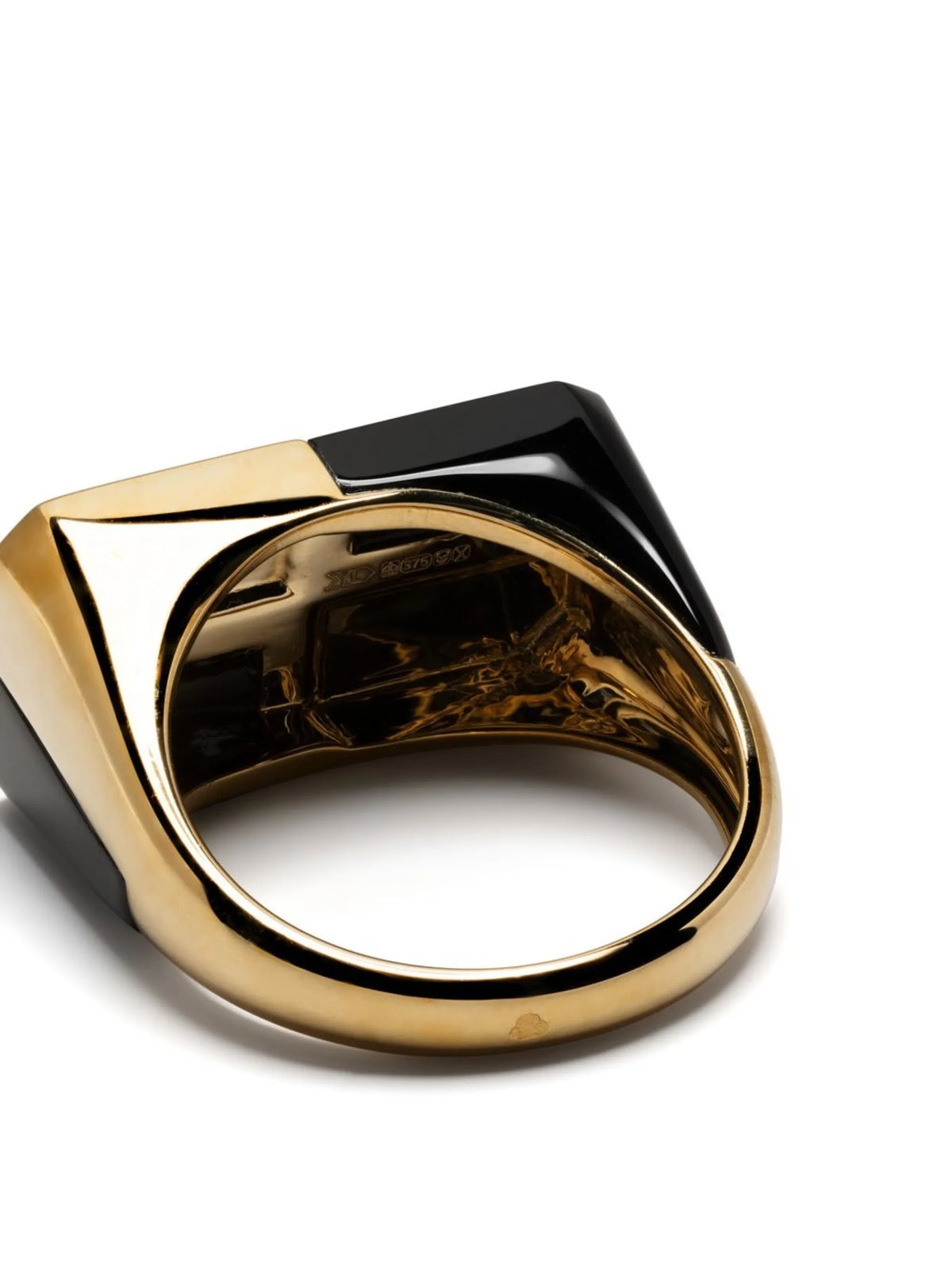 9kt yellow gold onyx ring