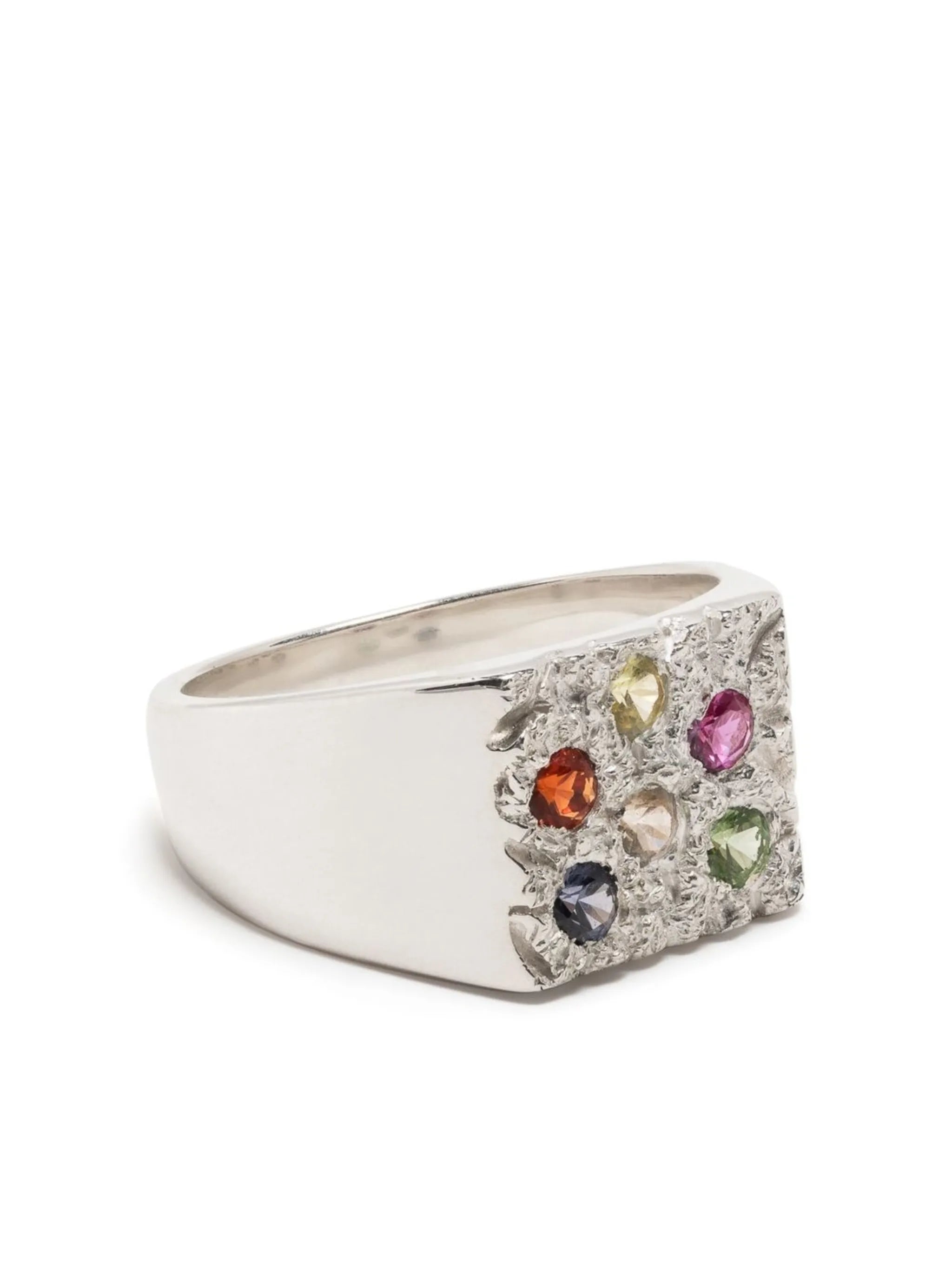 Rose Garden sapphire signet ring