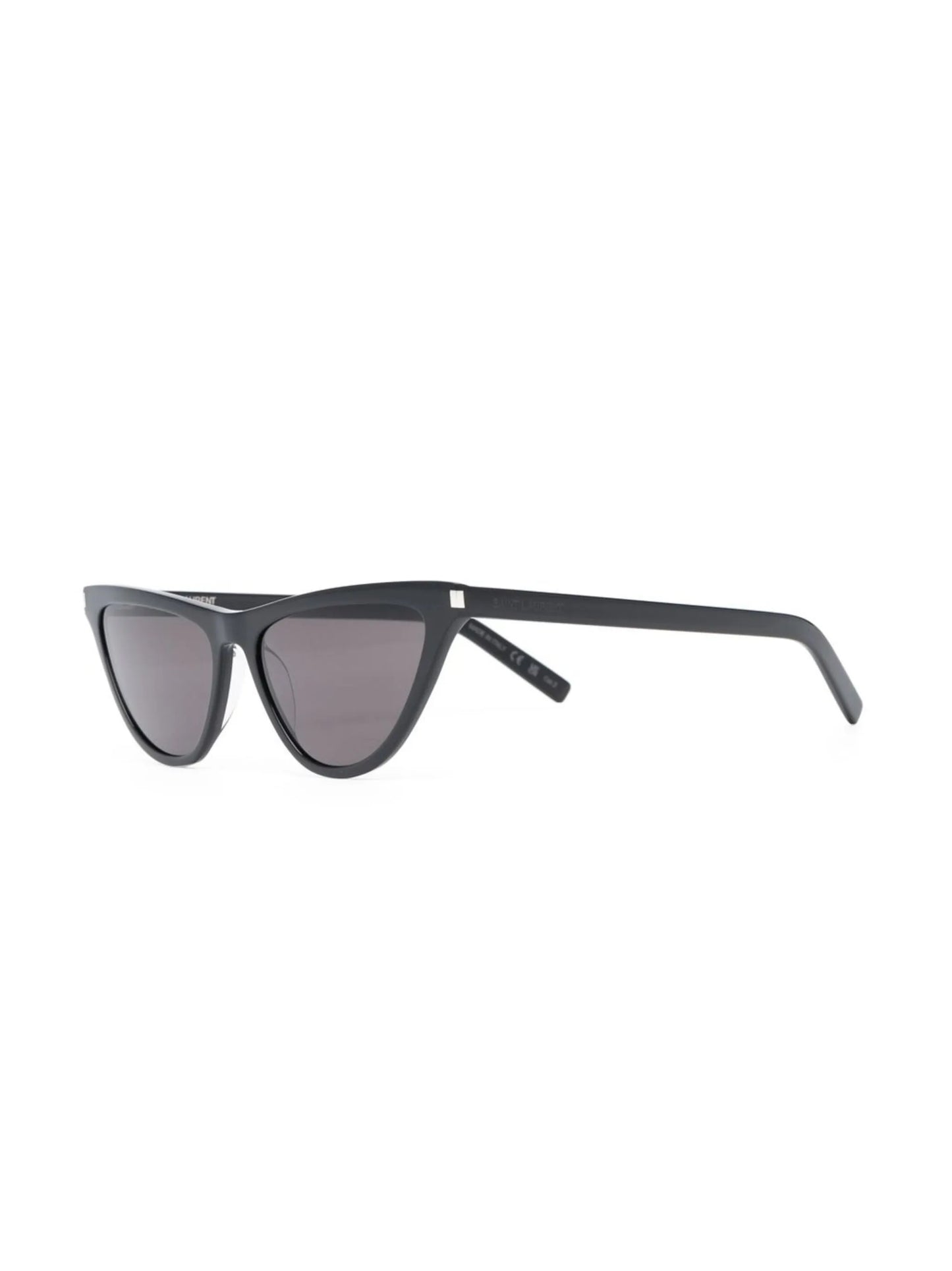 cat eye-frame sunglasses