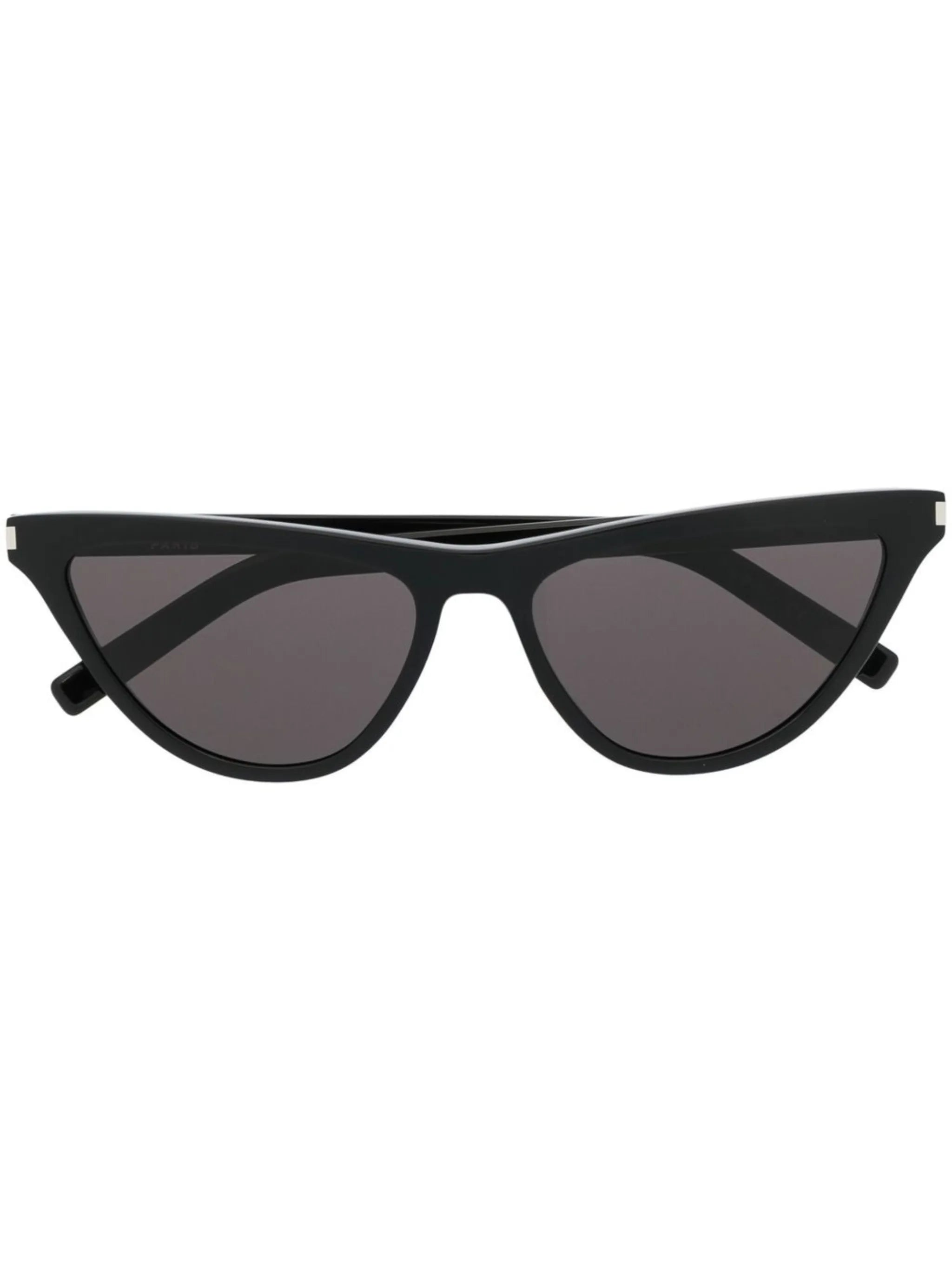 cat eye-frame sunglasses