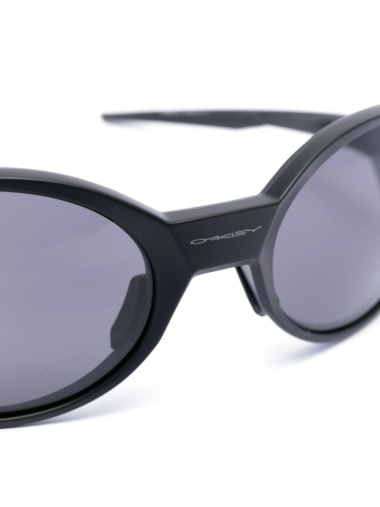 oval frame sunglasses