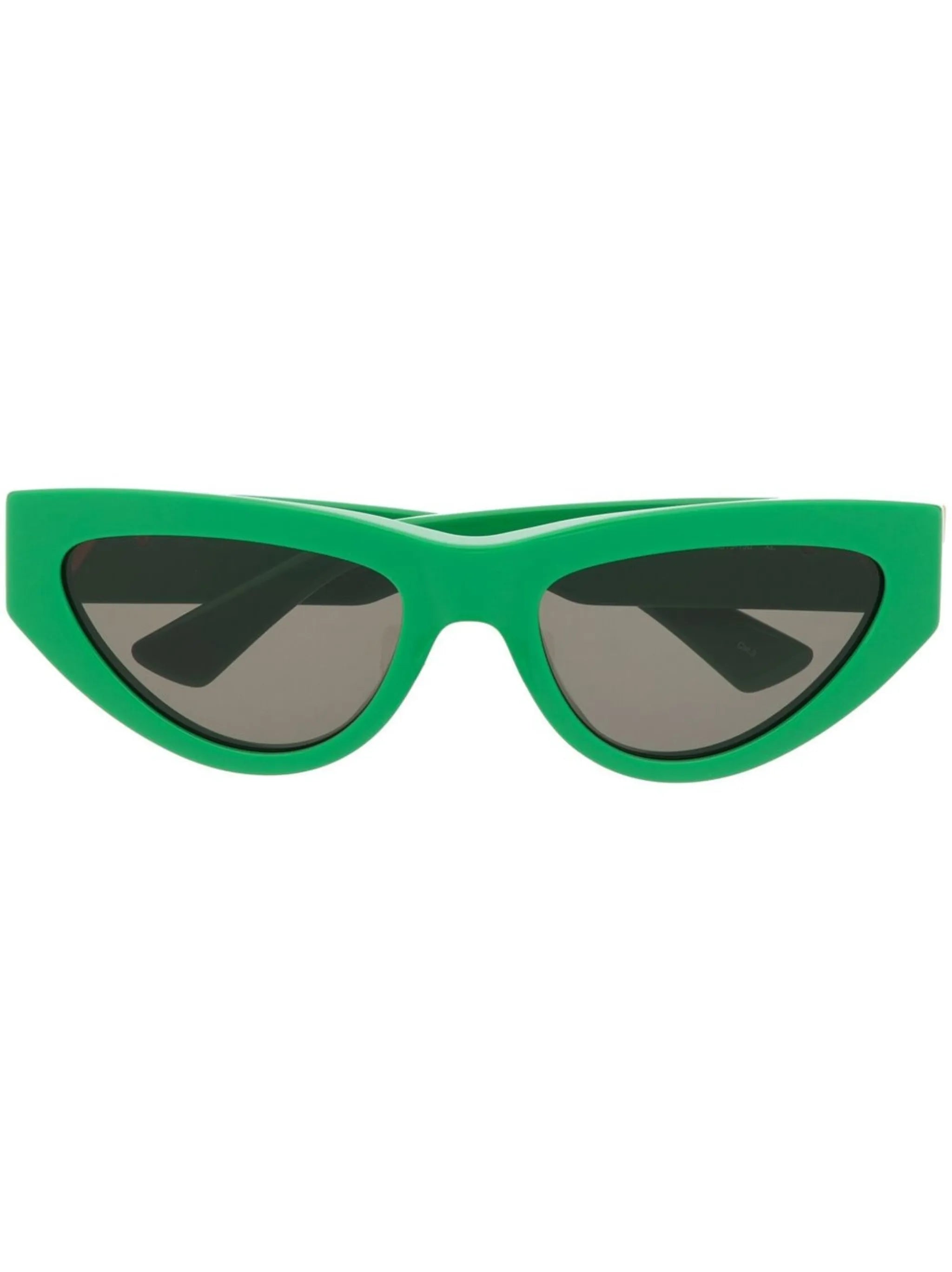 Angle cat-eye sunglasses