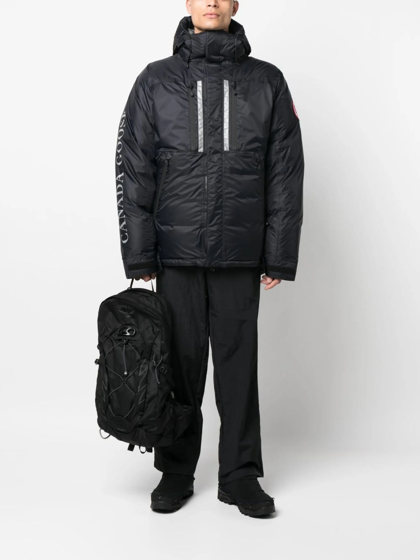 Skreslet hooded down jacket