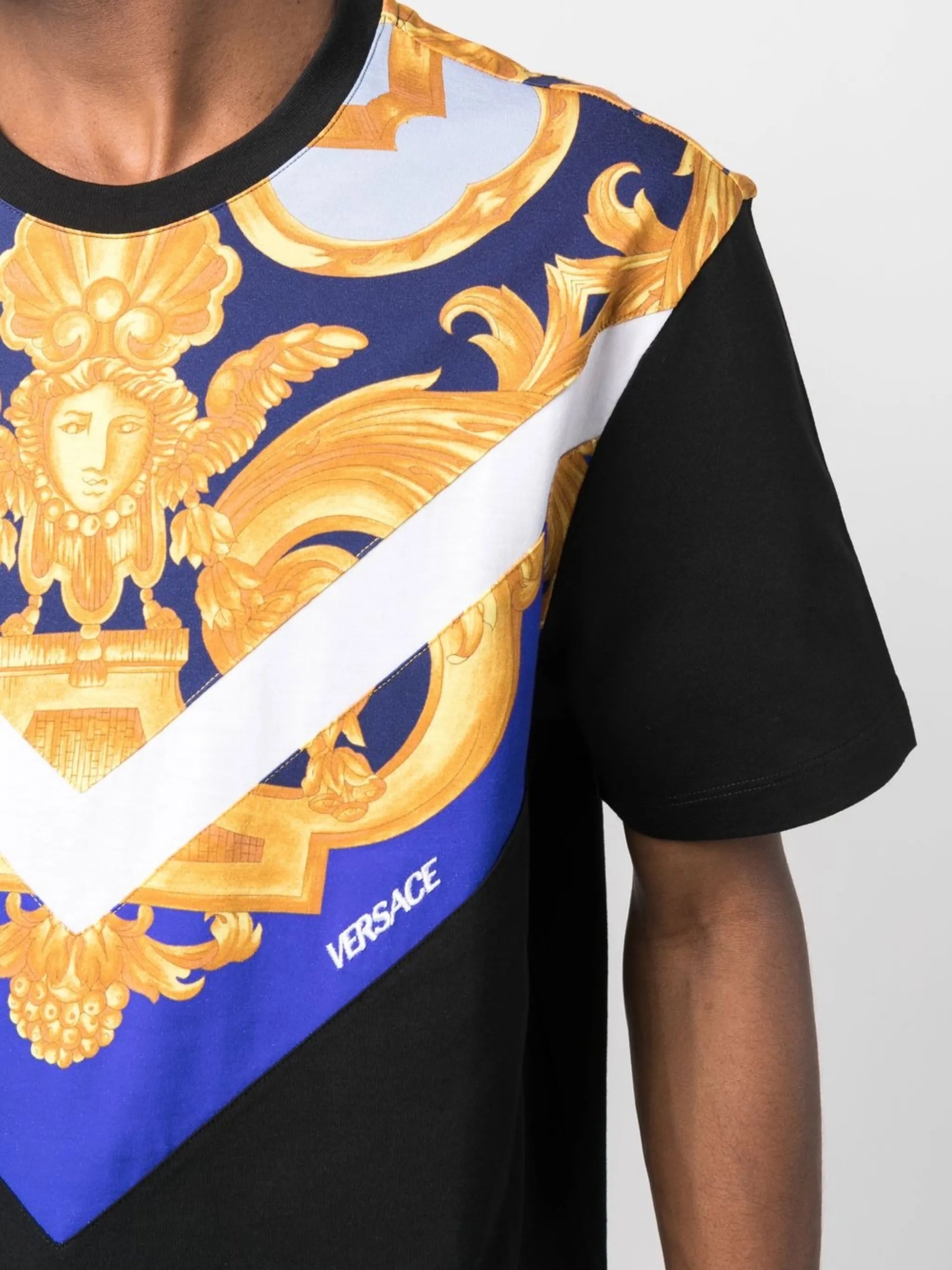 Medusa-print detail T-shirt