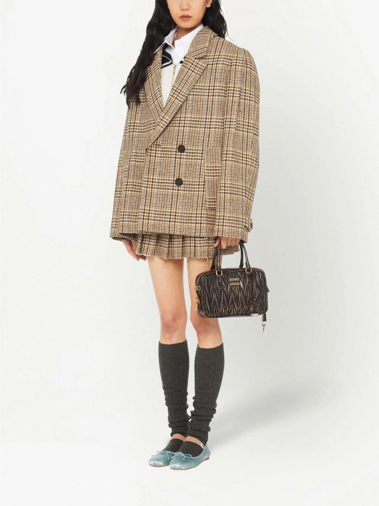 Matelassé quilted tote