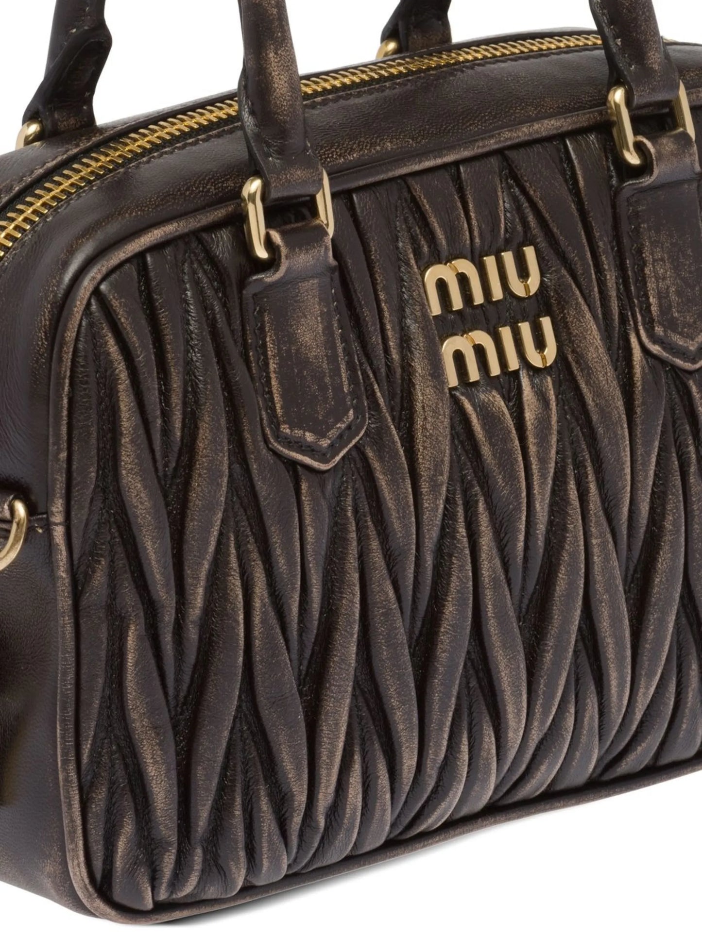 Matelassé quilted tote
