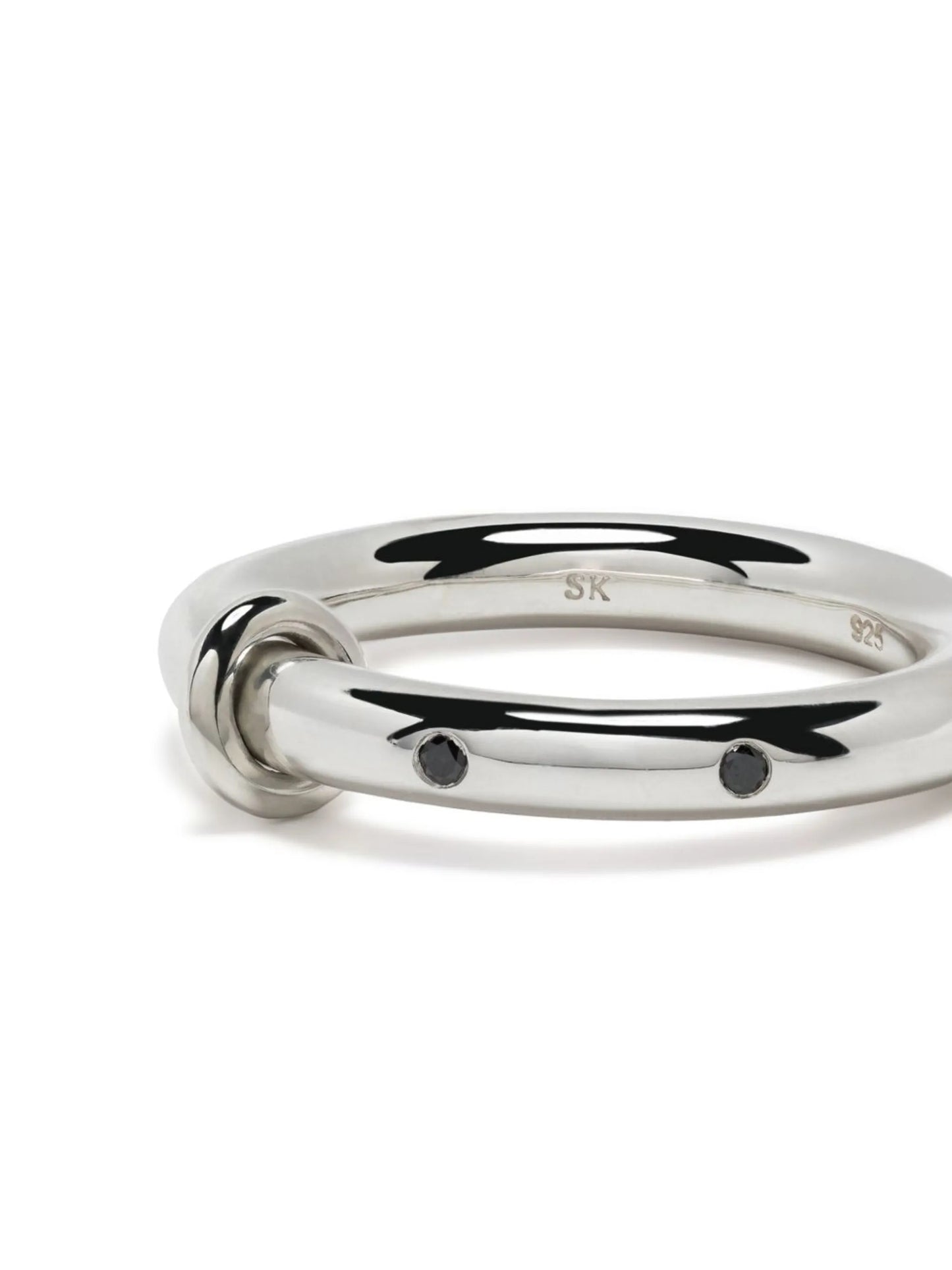Ovio Noir diamond ring