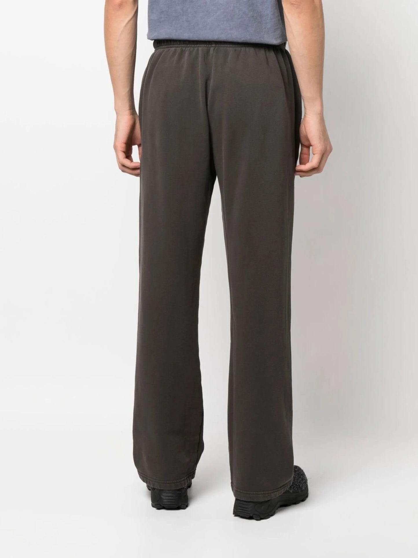 drawstring-fastening waist trousers