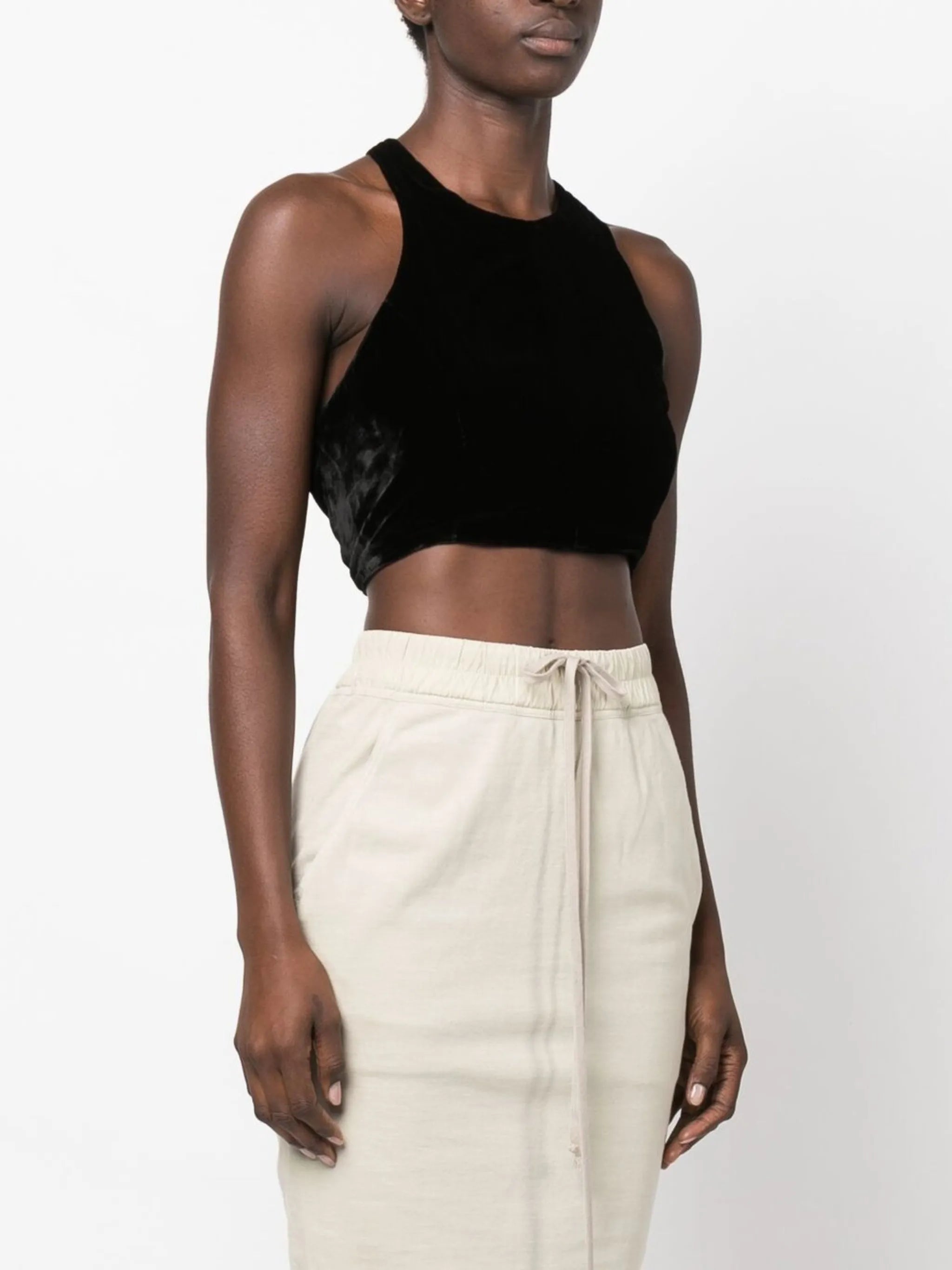 buckle-fastening strap-detail top