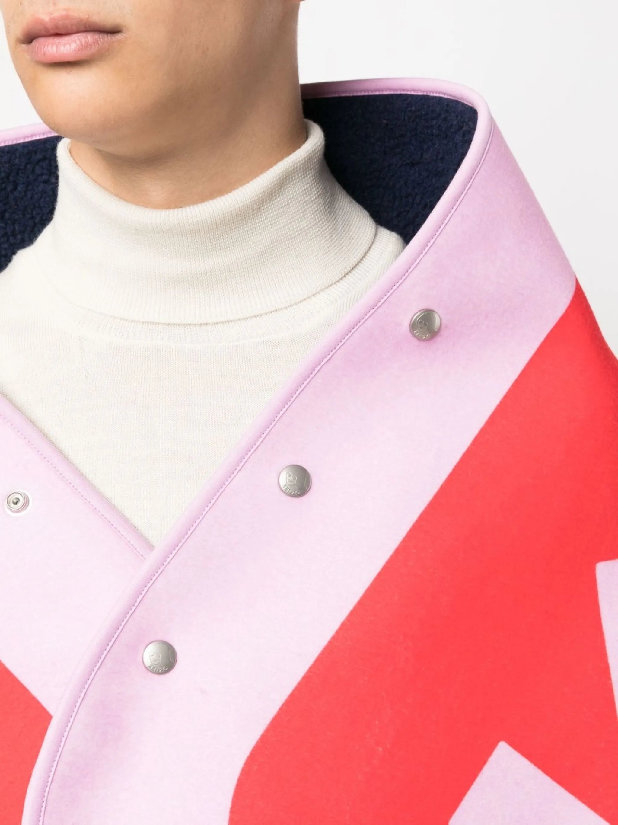 logo-print detail cape scarf