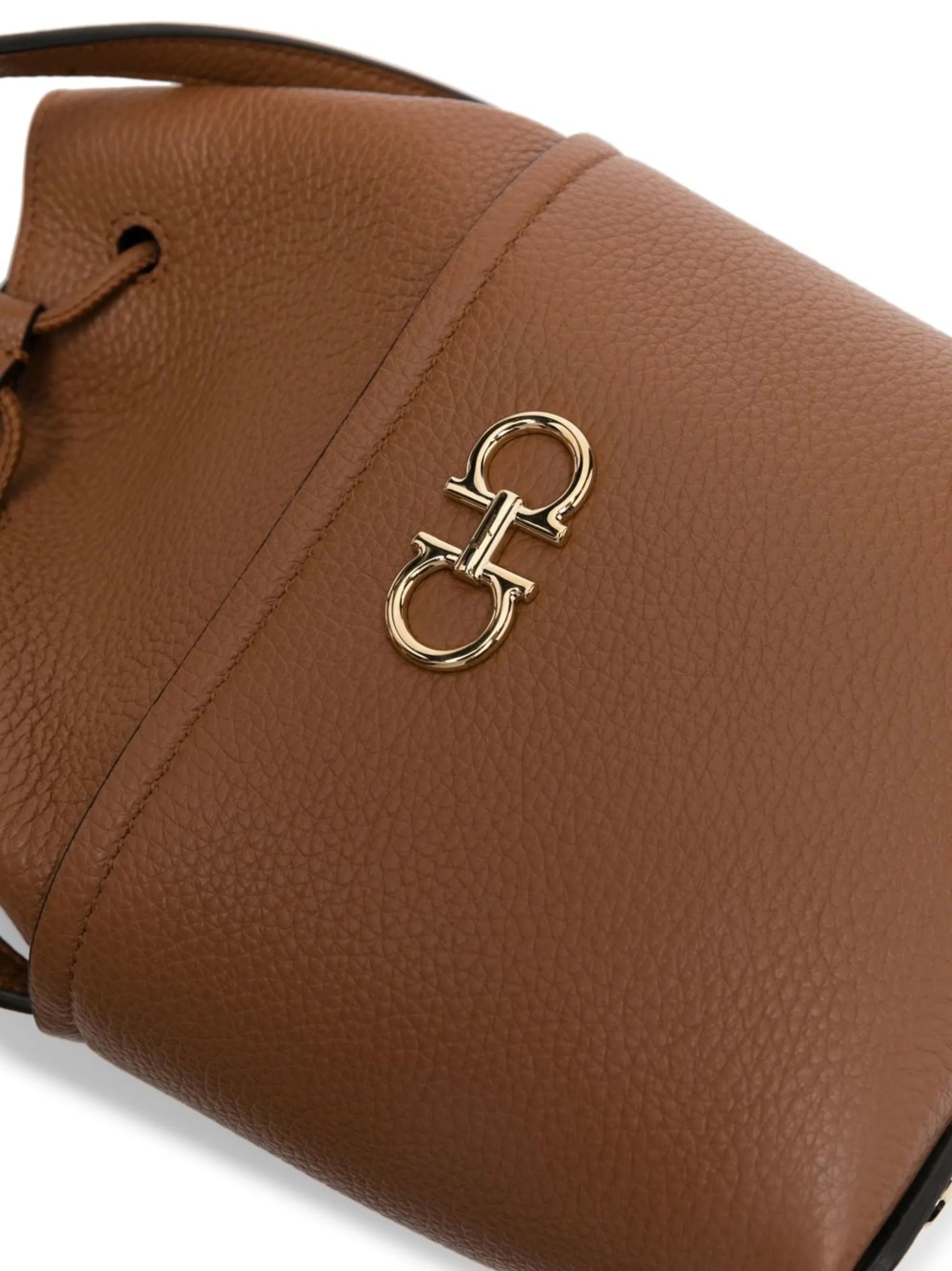 drawstring bucket shoulder bag
