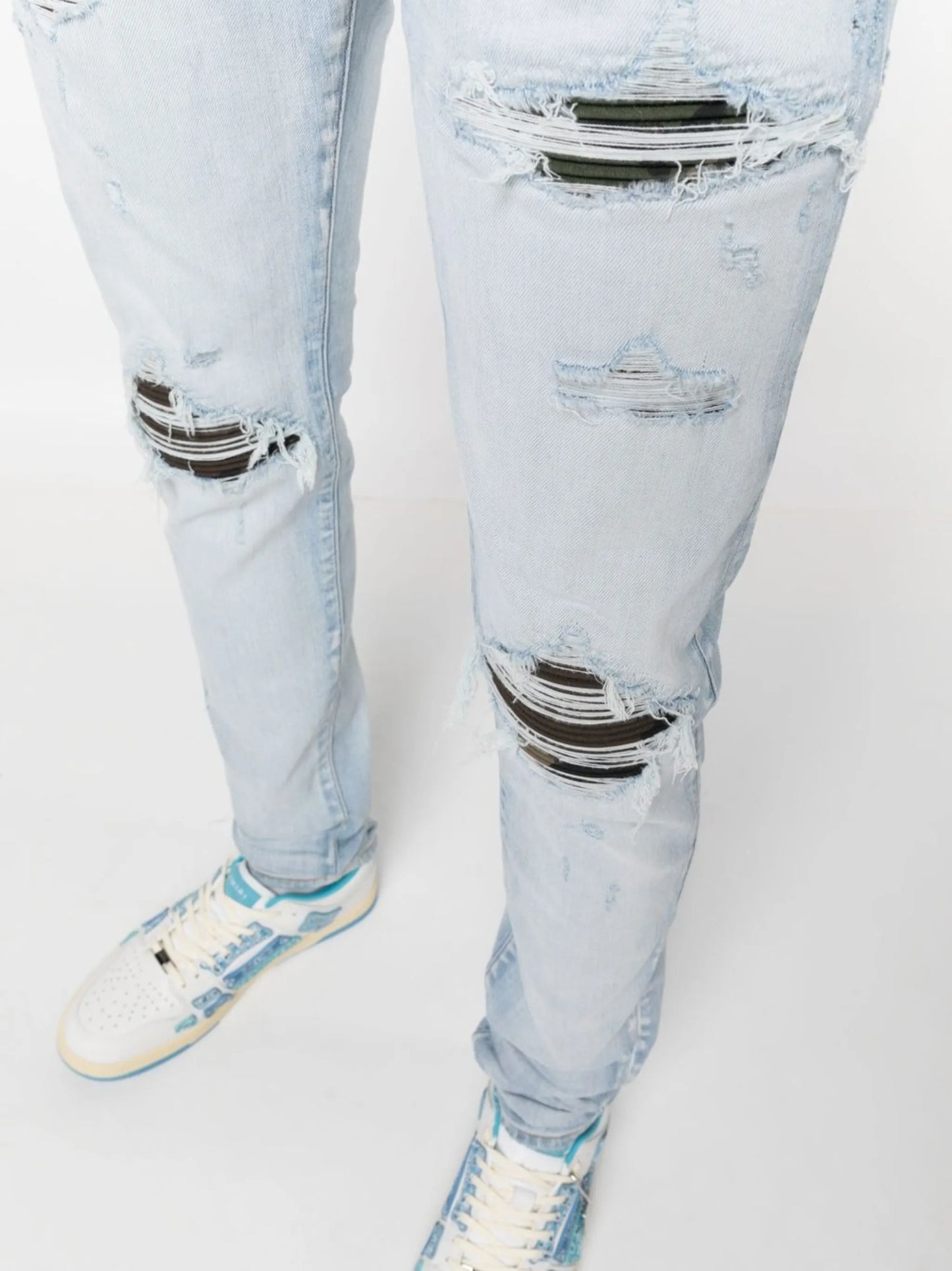 distressed slim-fit jeans