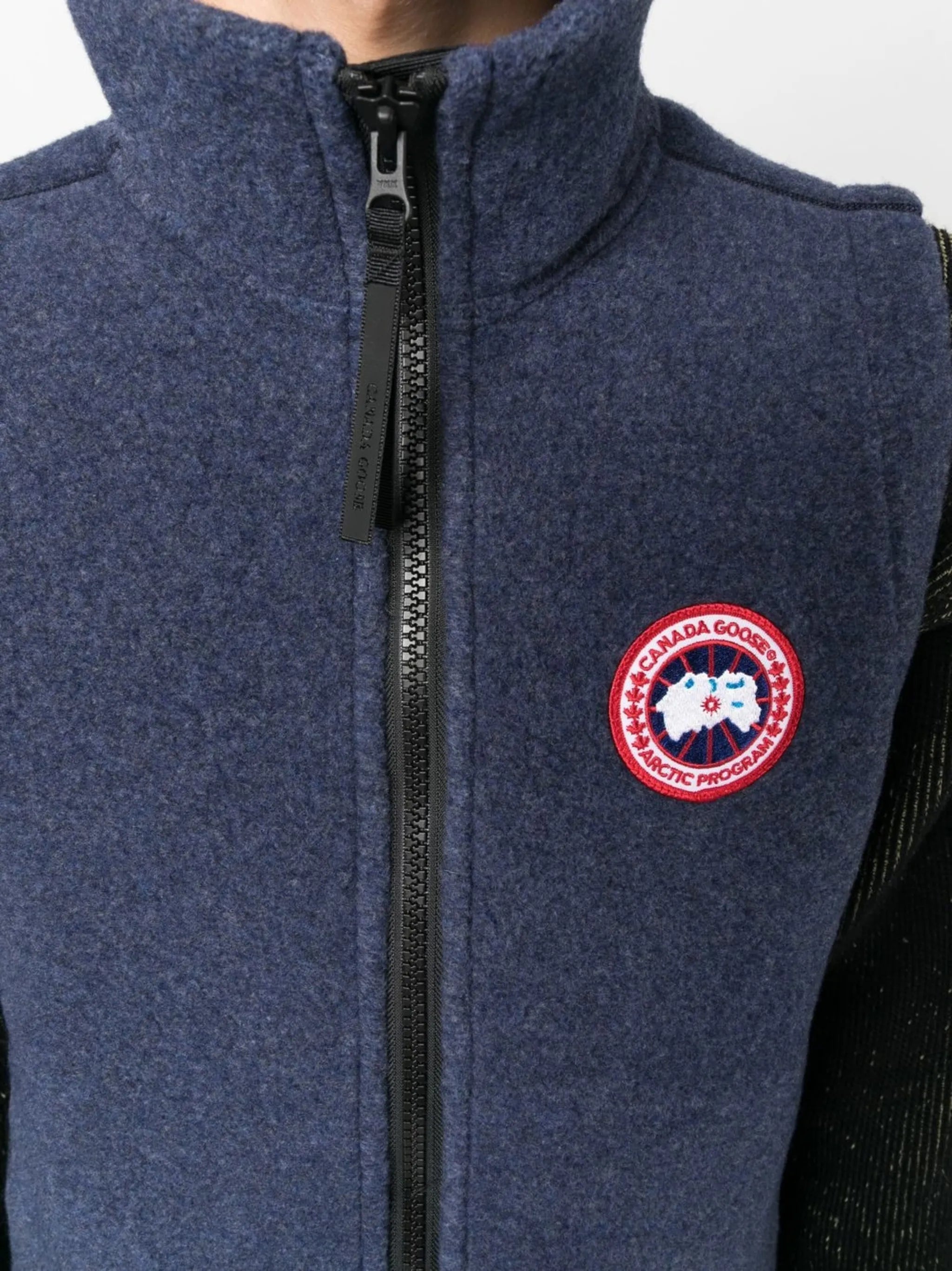 logo patch knitted gilet