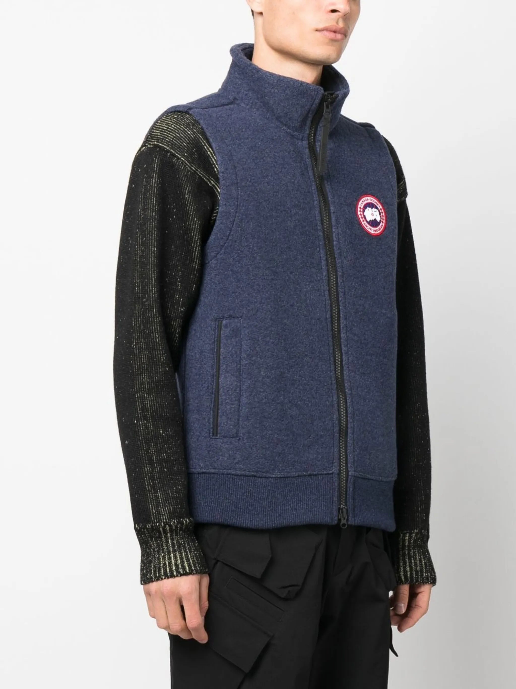 logo patch knitted gilet