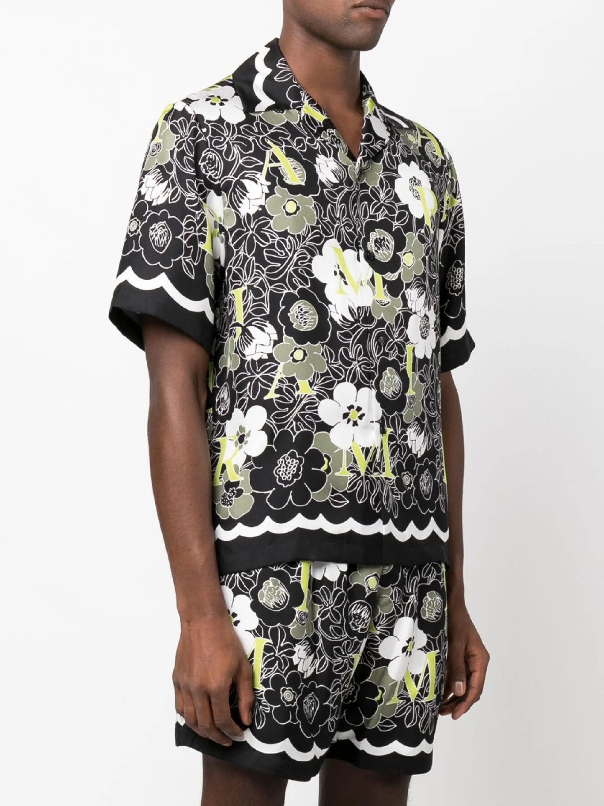 floral-print short-sleeved shirt