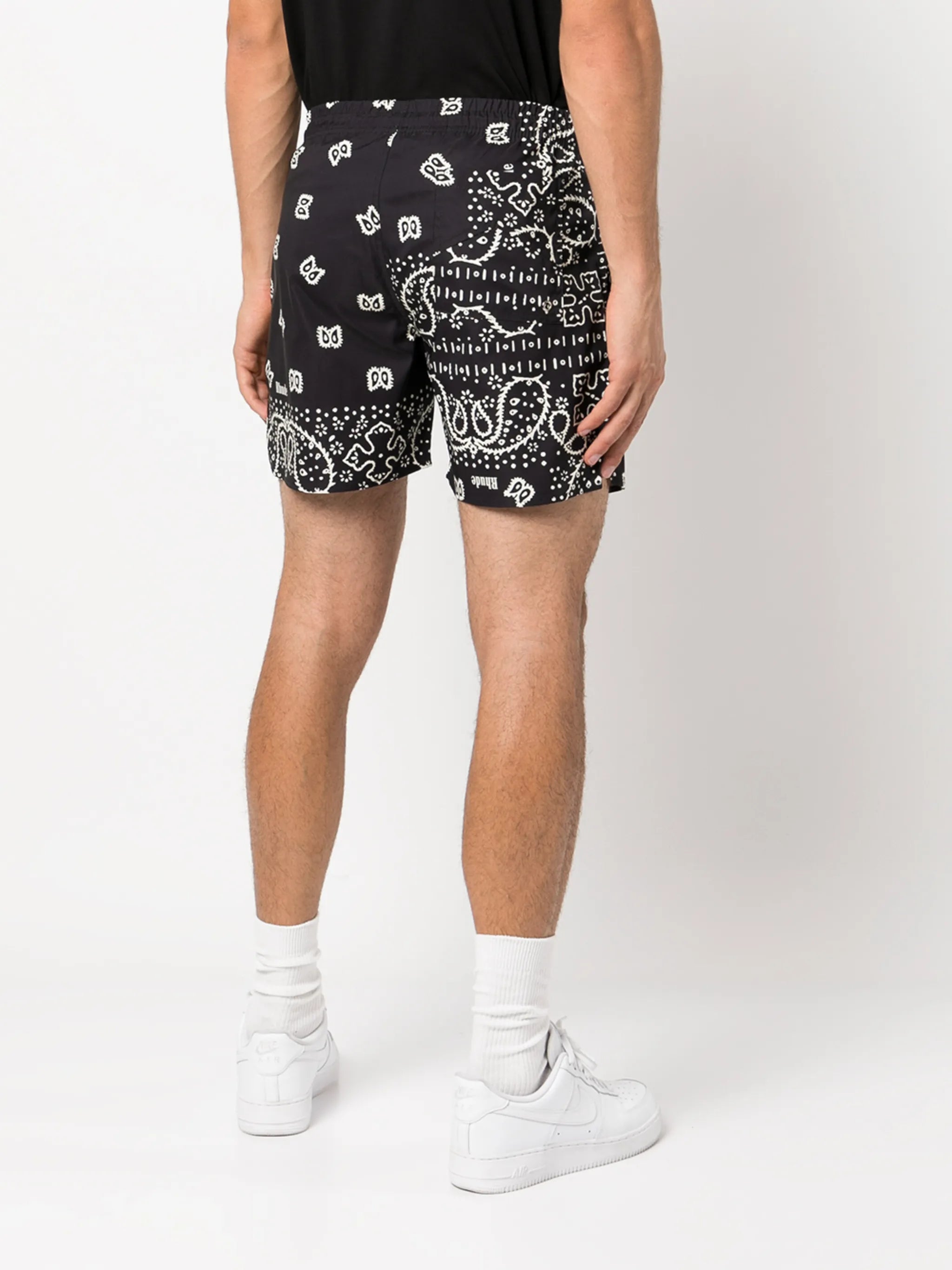bandana-print shorts