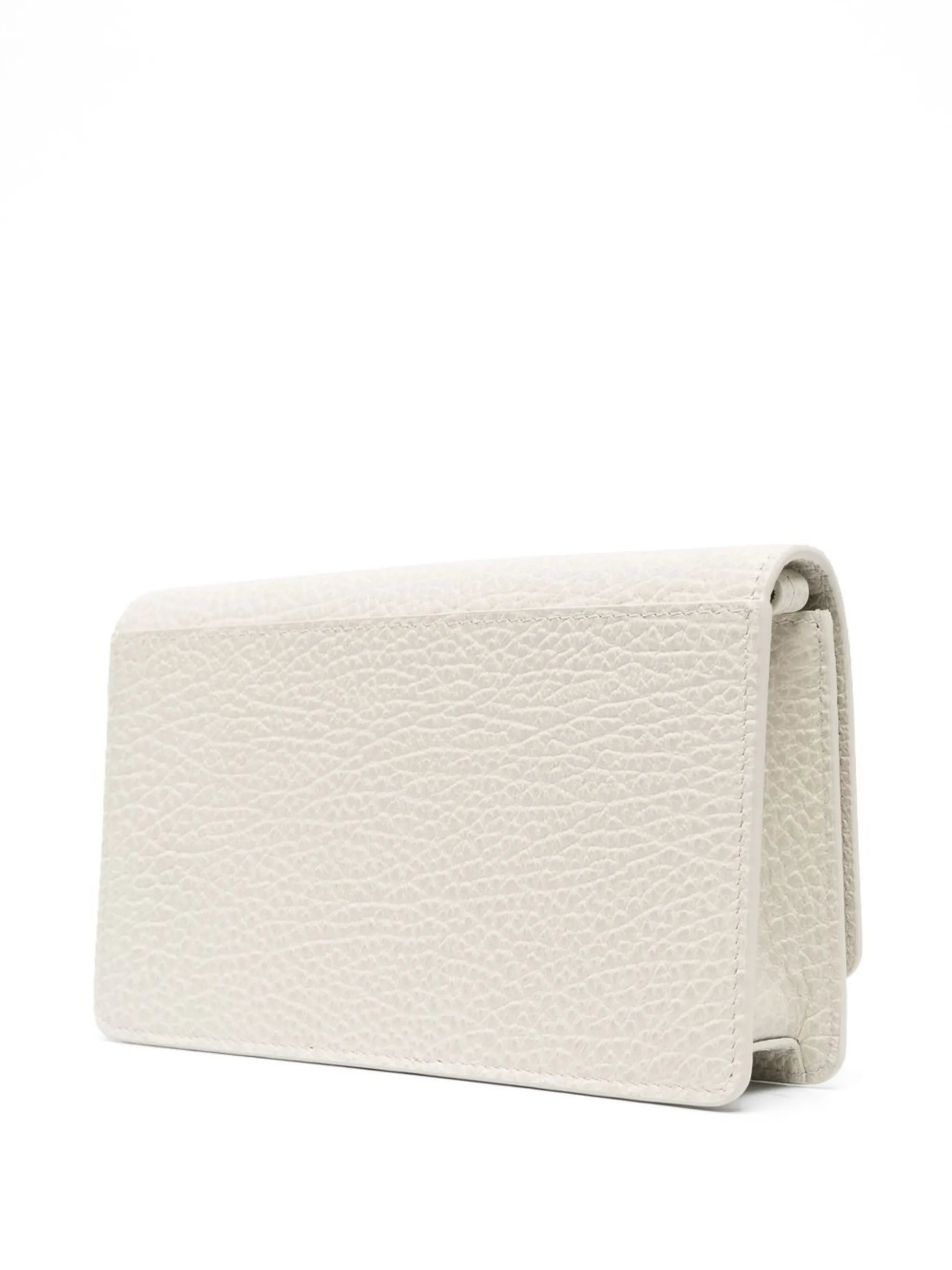 Four Stitches wallet-on-chain