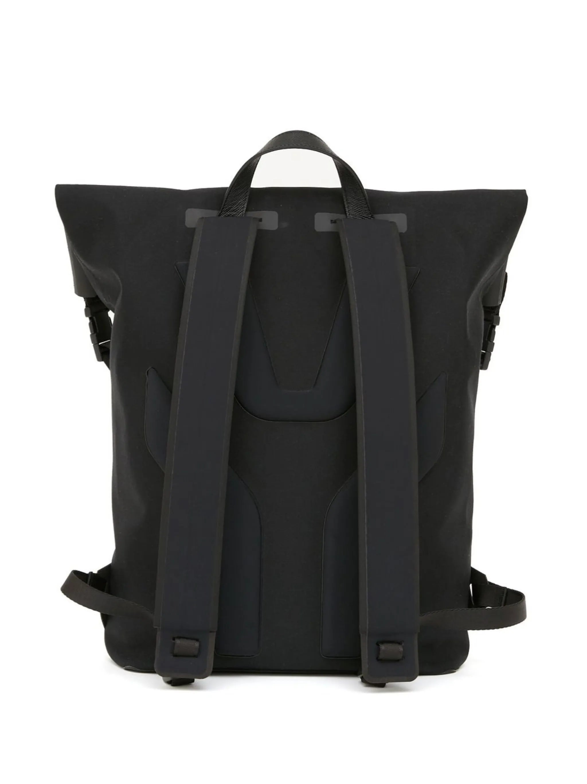 folded-top buckle-fastening backpack