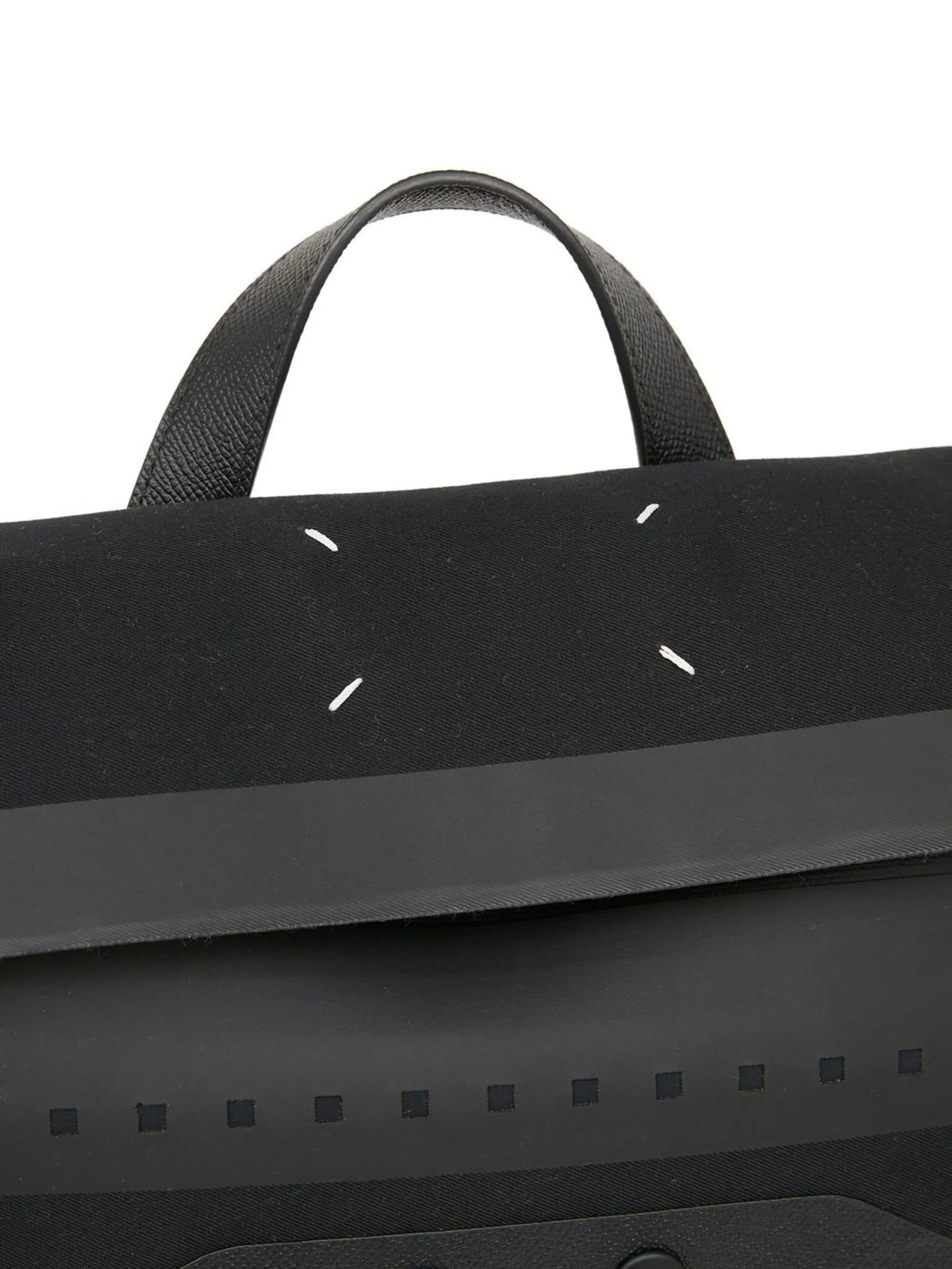 folded-top buckle-fastening backpack