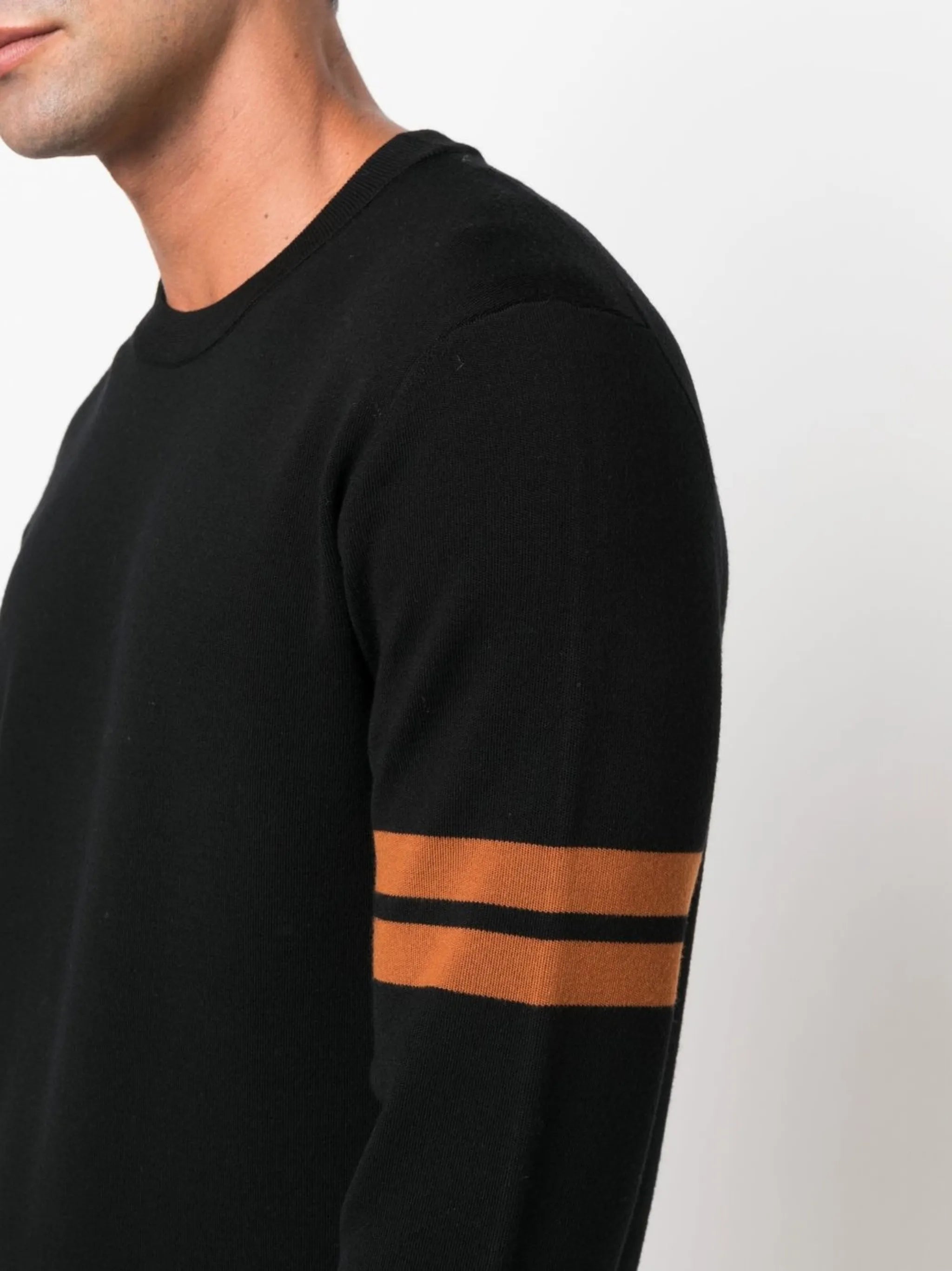 long-sleeve crew-neck jumper
