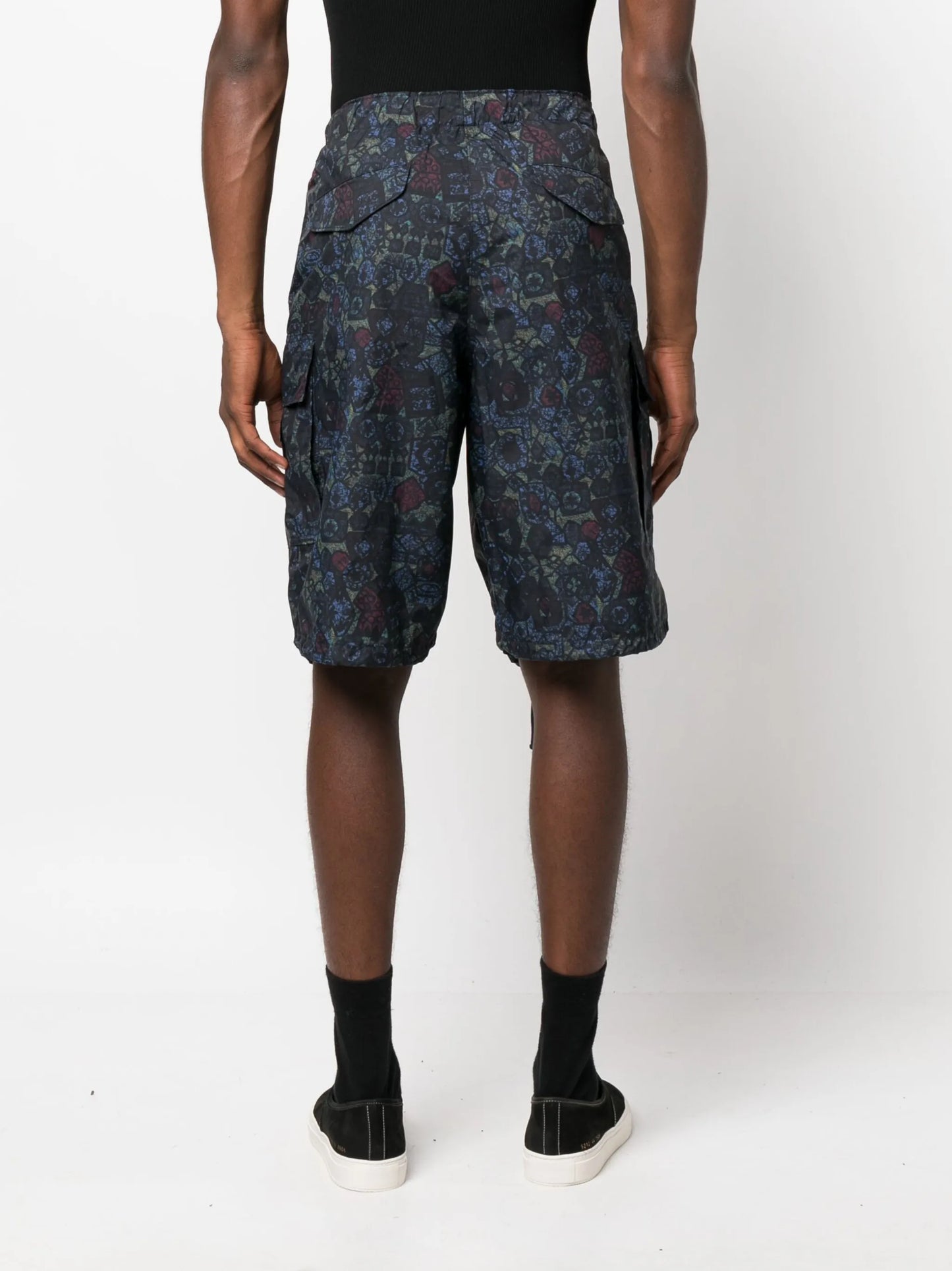 graphic-print cargo shorts